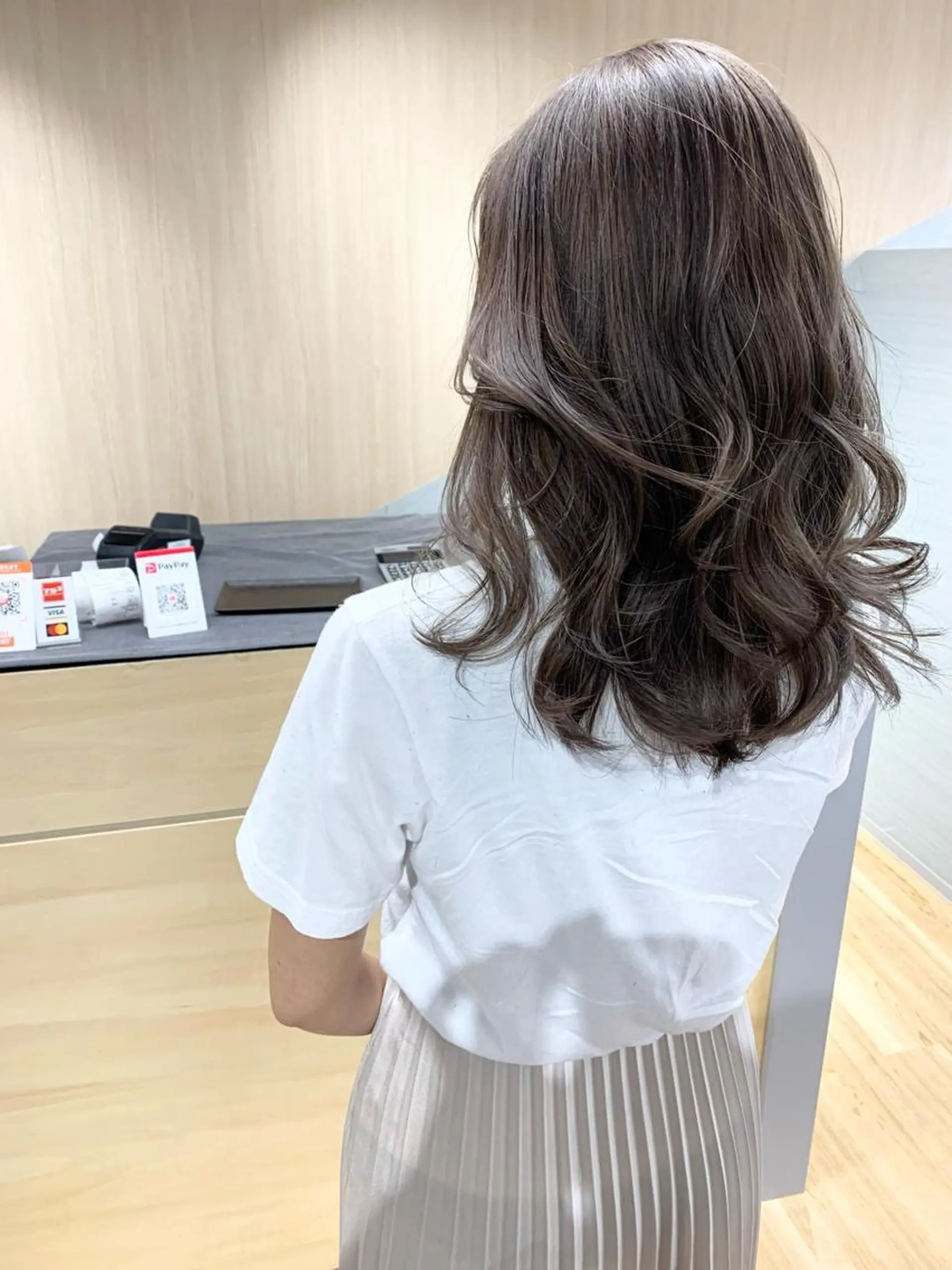 ミディアム カラー カット ヘアカラー トリートメント ルーチェヘアー 北摂エリアNo.1のヘアスタイル