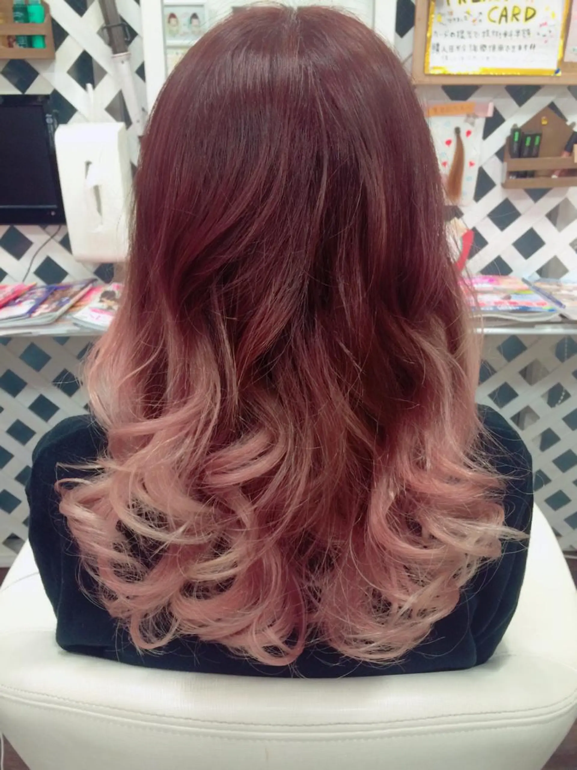 ミディアム ロング カラー 岩谷/ブリーチ 🪽透明感カラーのヘアスタイル
