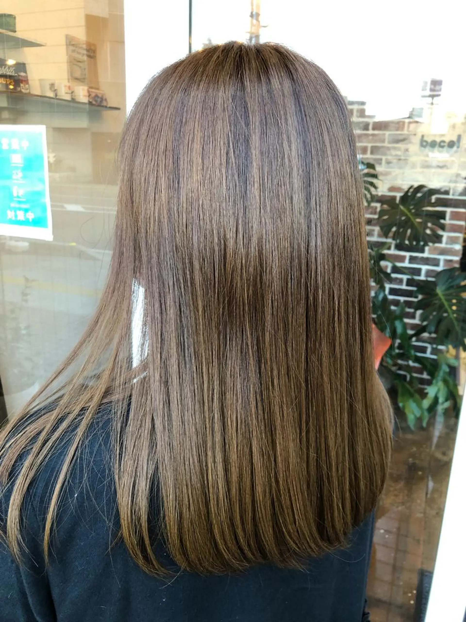 カラー 山崎 和花のヘアスタイル