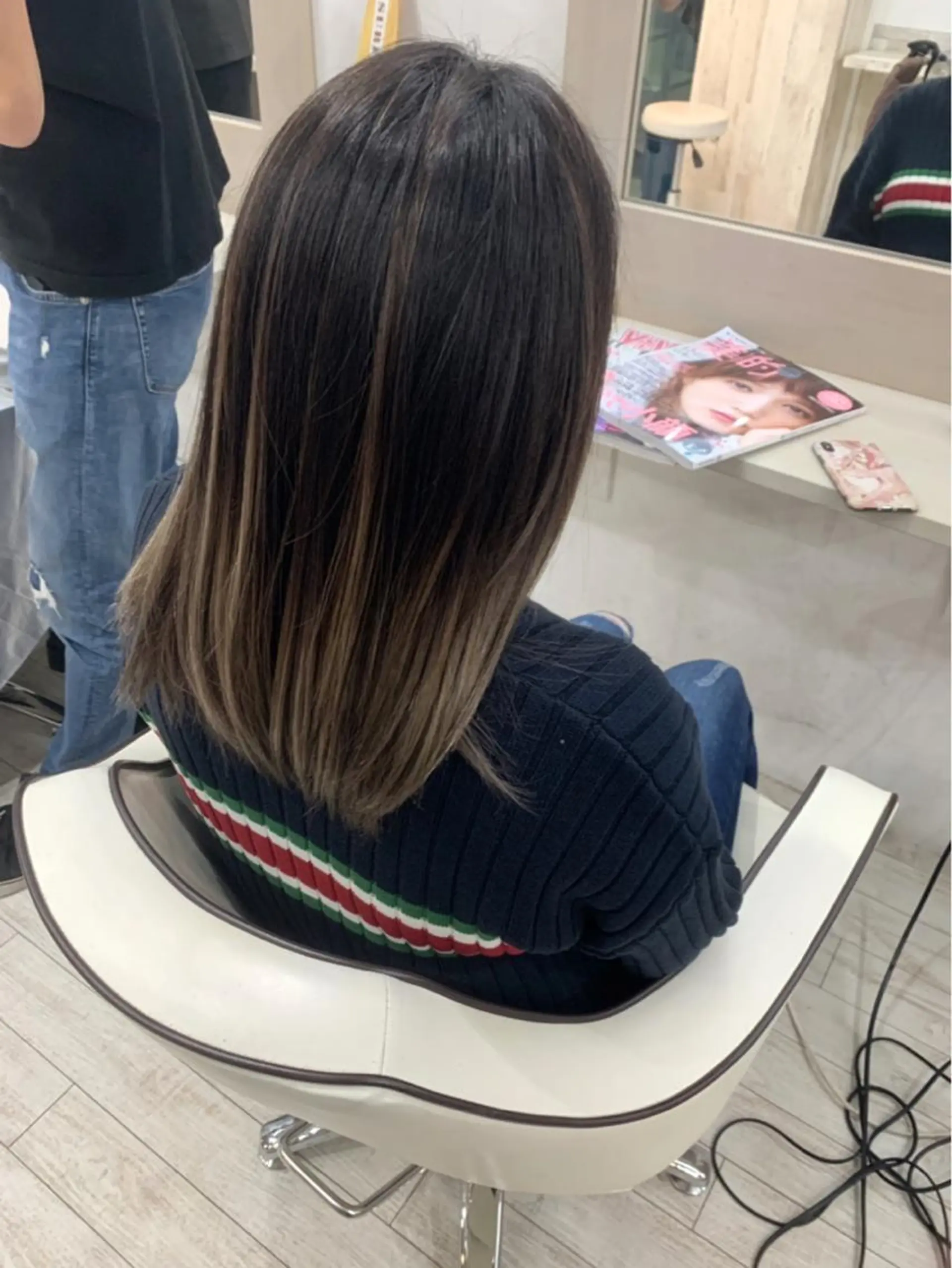 ミディアム カラー カット ヘアカラー トリートメント 京都大人女性ショート 徒歩1分/秋山のヘアスタイル