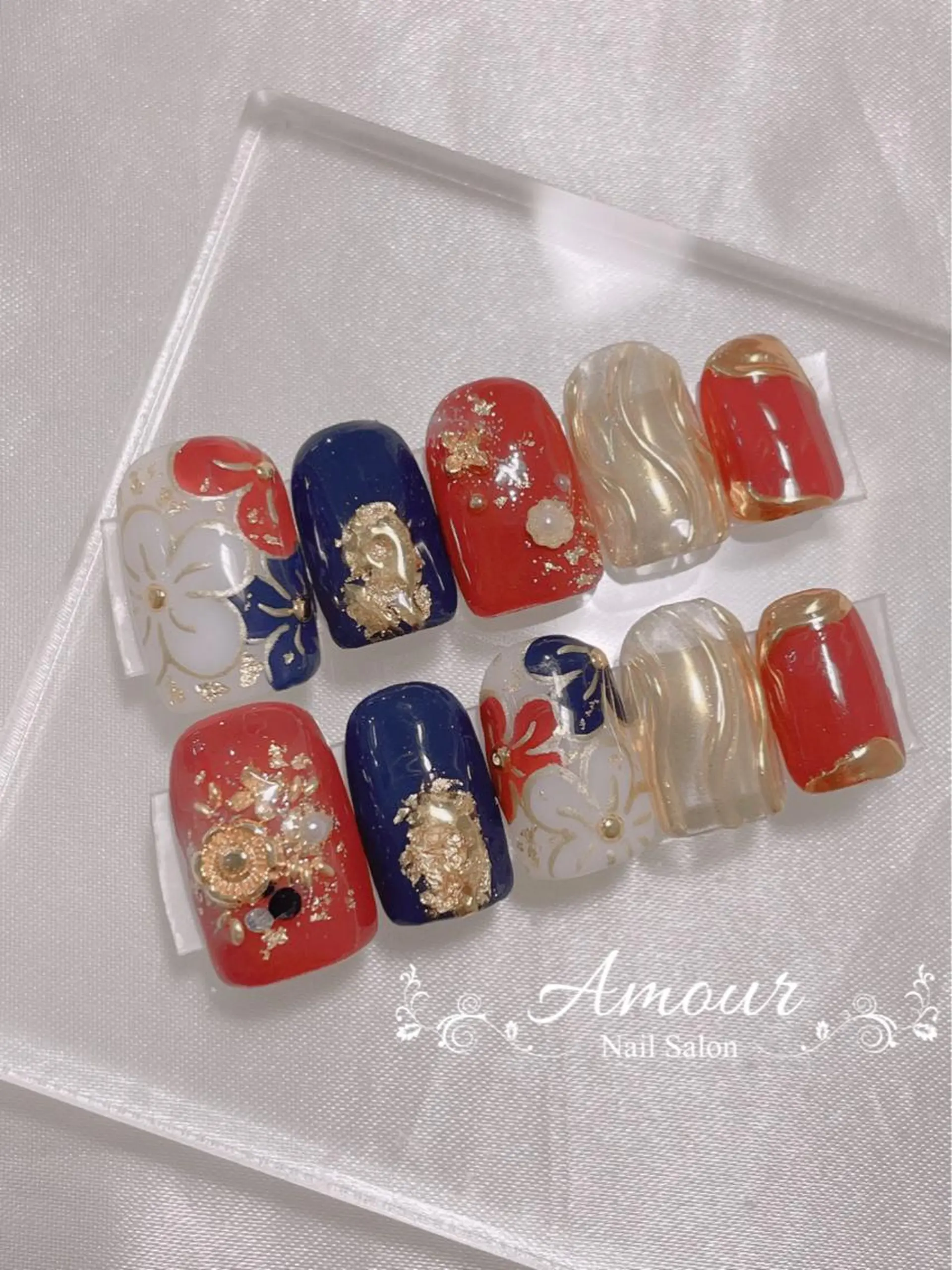 ネイル 成人式 ネイルチップ nailsalon ♡amour♡のネイルデザイン