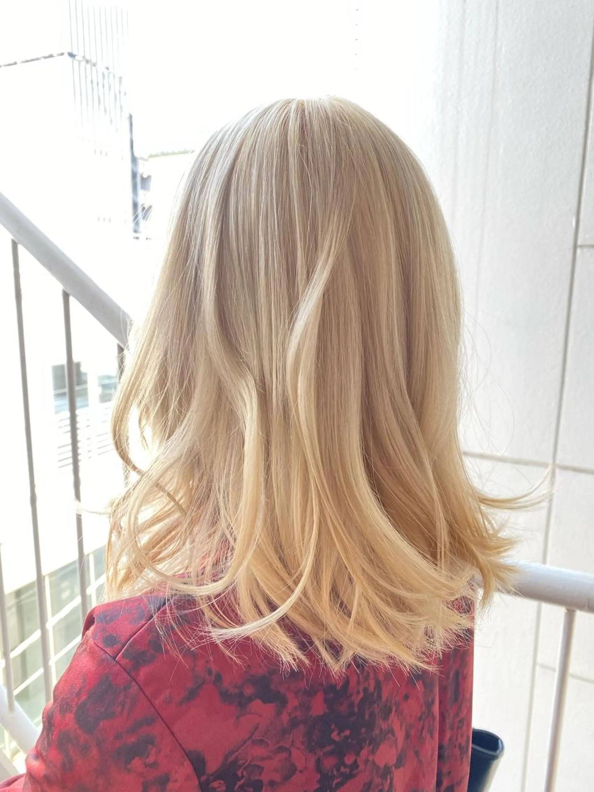 ミディアム カラー グレージュ/レイヤー /韓国ヘア/RISAのヘアスタイル