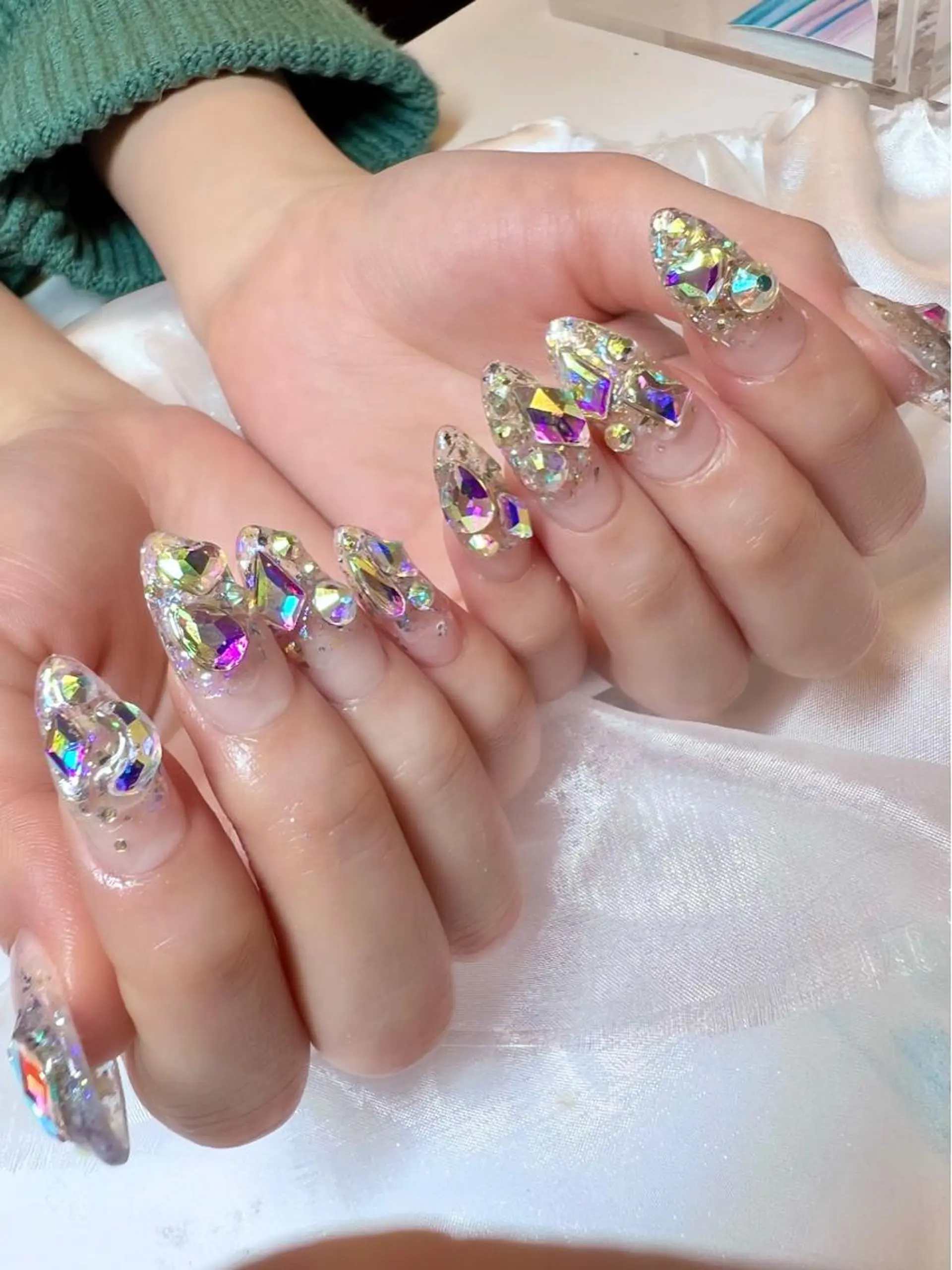 ネイル アートネイル ジェルネイル ロングネイル マグネットネイル ニュアンスネイル ハンドネイル clover nailのネイルデザイン