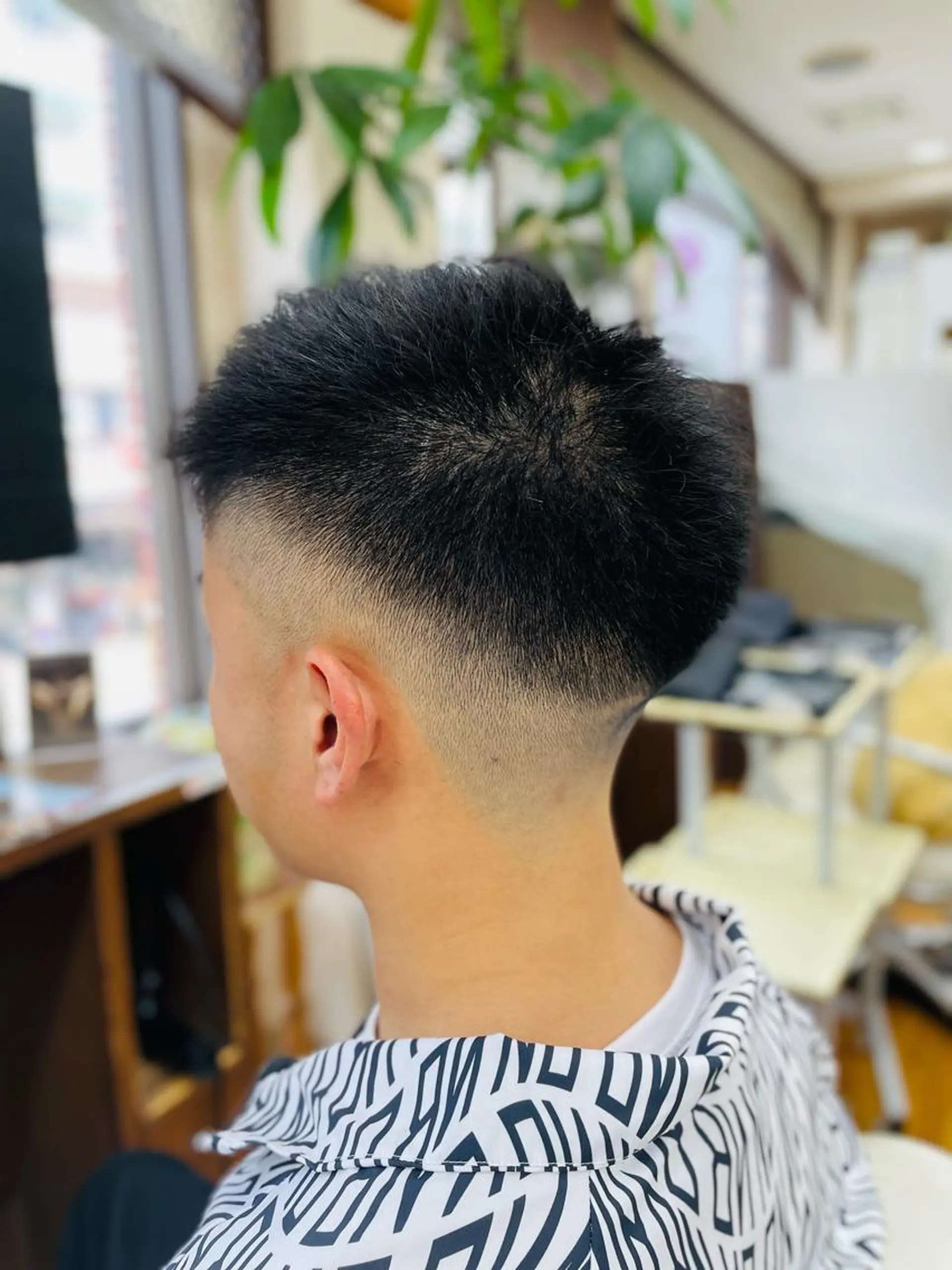 ショート メンズ フェードカット ふくおか ななのヘアスタイル