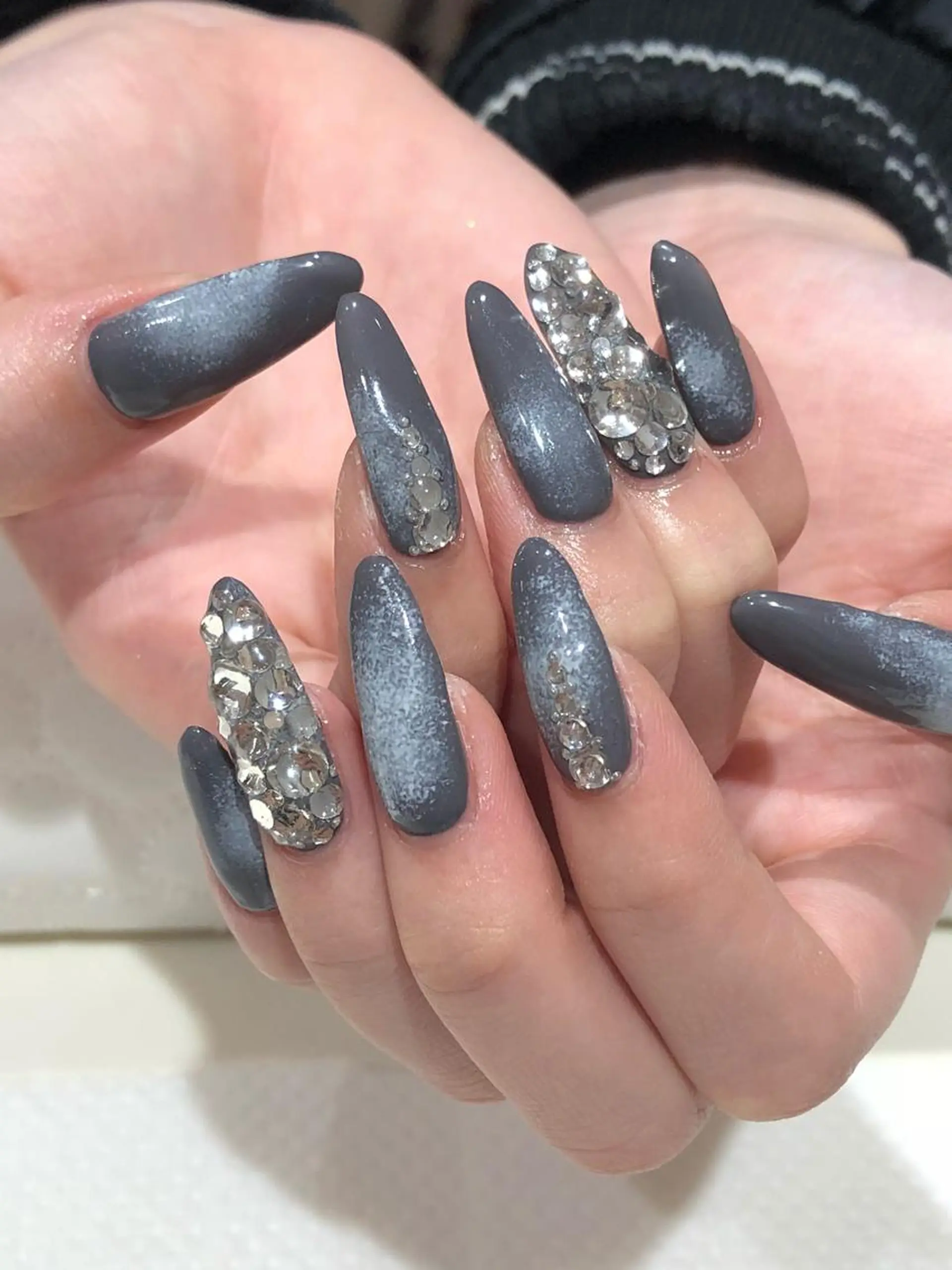 ネイル ハンドネイル Nest 三田のマツエク・マツパデザイン