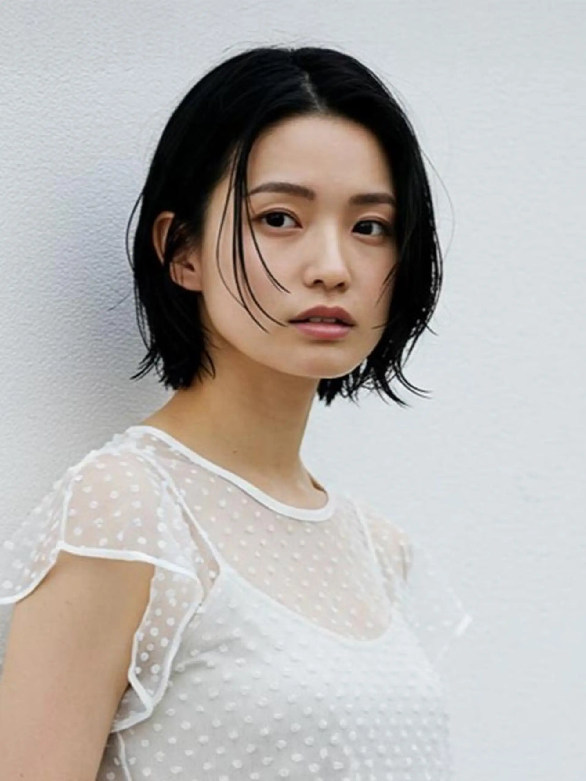 カラー バレイヤージュ ブリーチ ケアブリーチ ダブルカラー イヤリングカラー Ｈelena きらのヘアスタイル