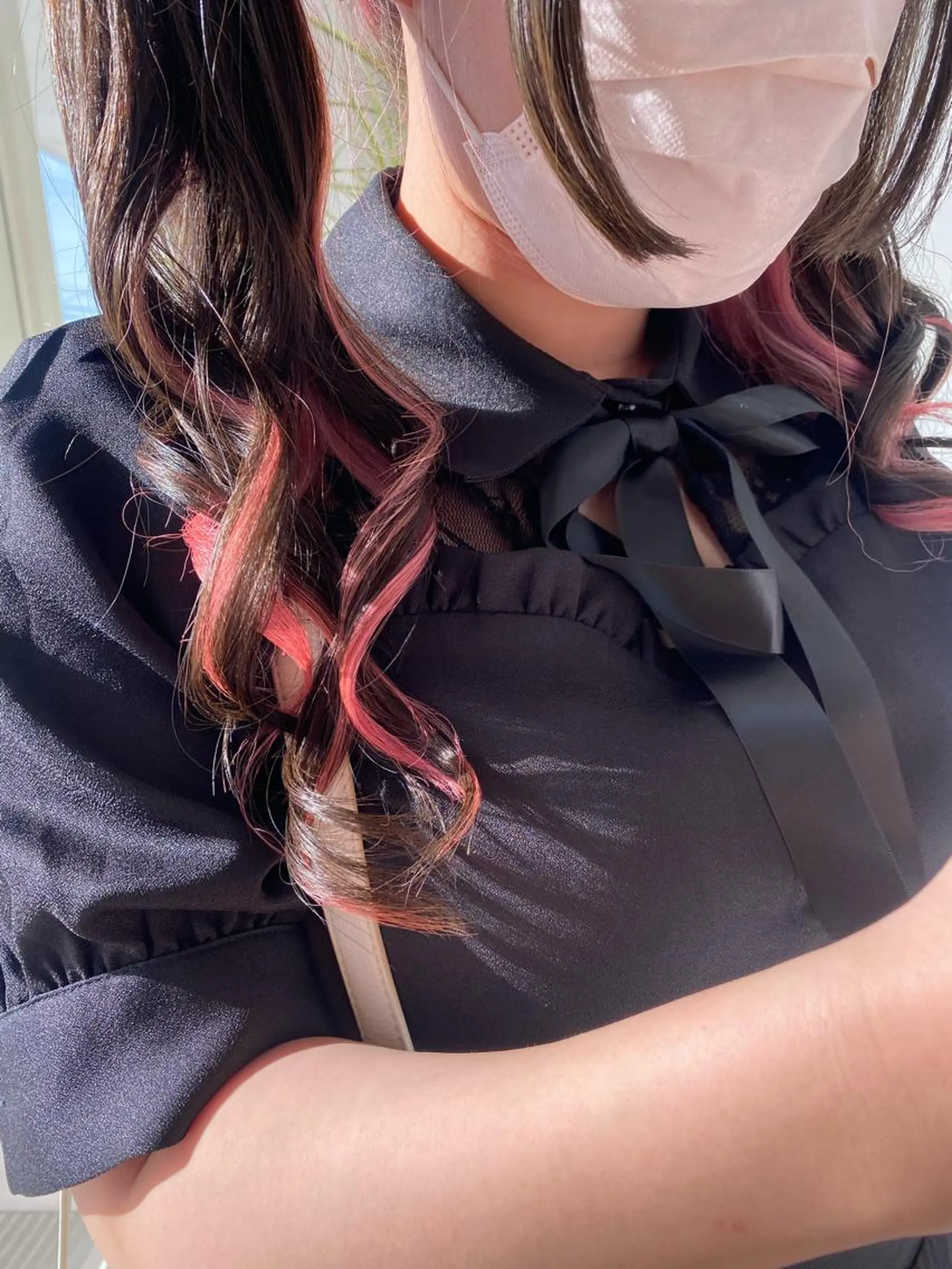 ロング カラー ピンクカラー 丸山 純奈のヘアスタイル