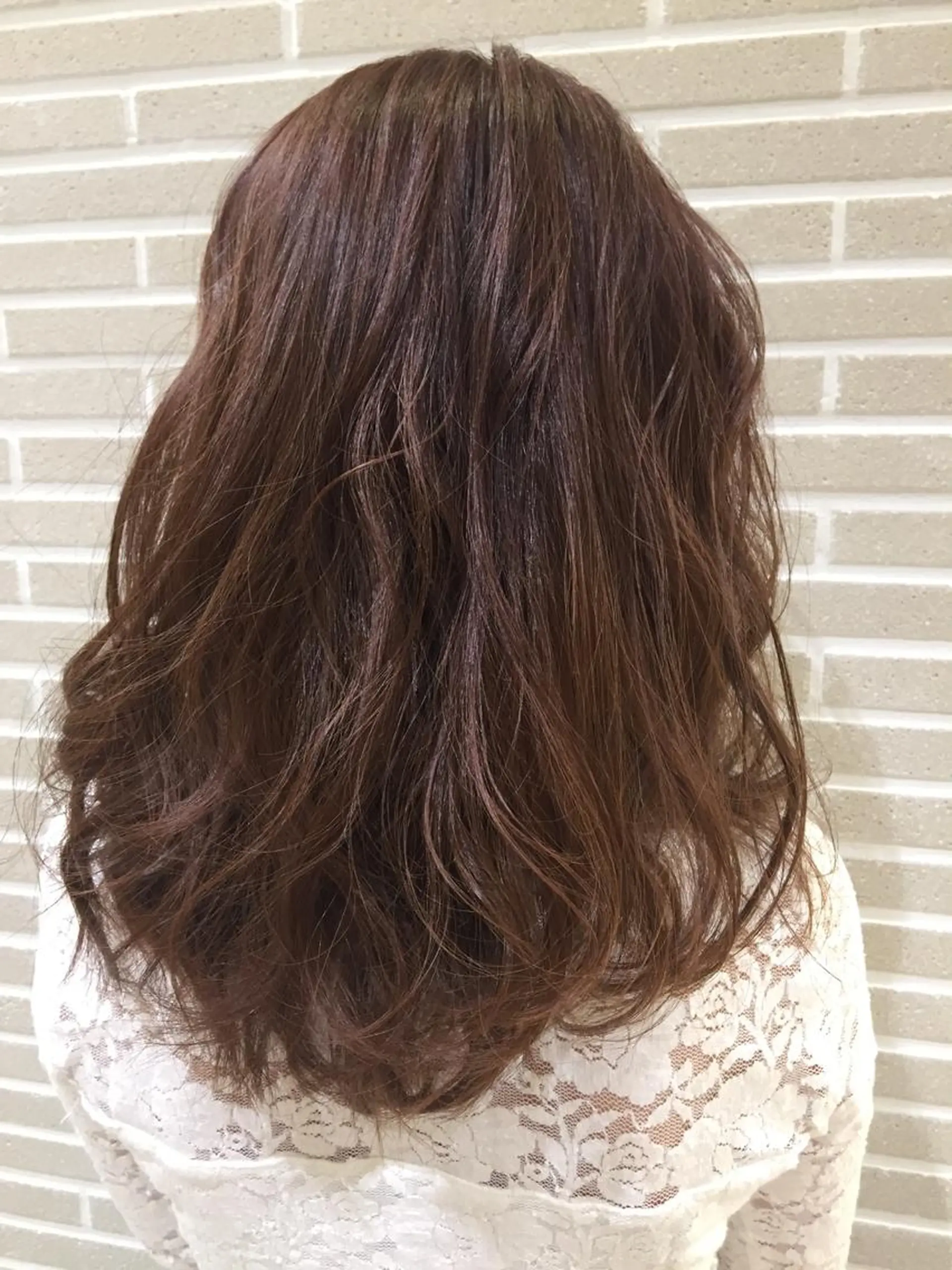ミディアム カラー ヘアアレンジ ベージュカラー ブラウンカラー ブラウンベージュ ピンクカラー カット ヘアカラー トリートメント 山北 咲子のヘアスタイル