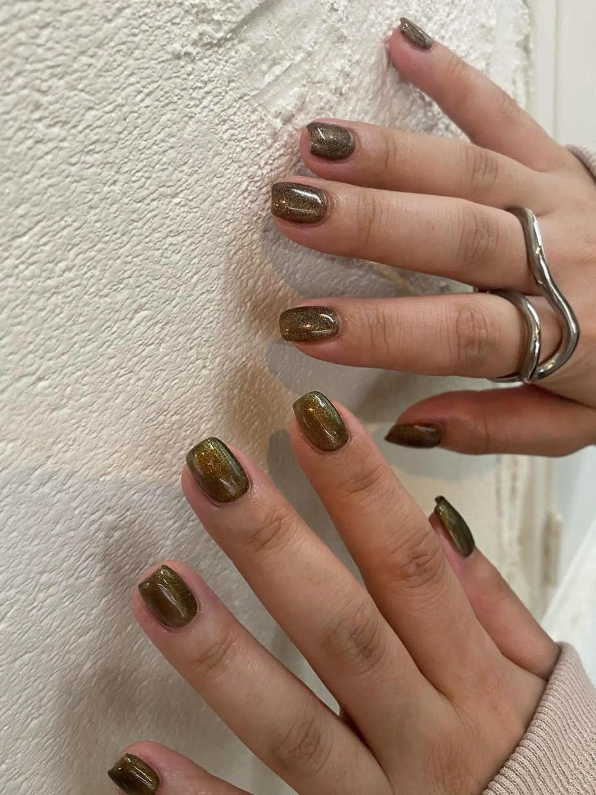 ネイル ブラウン ワンカラーネイル ハンドネイル 栗林 実莉のネイルデザイン