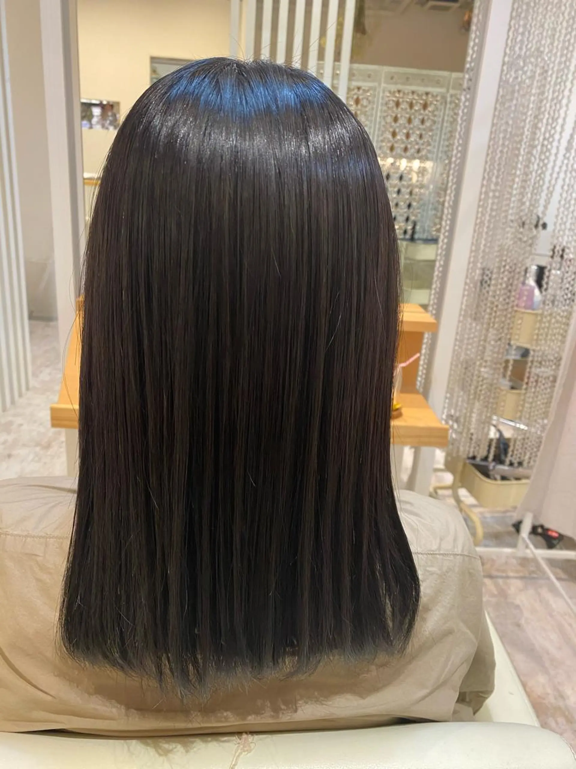 セミロング カラー Design Color🐰アユミのヘアスタイル