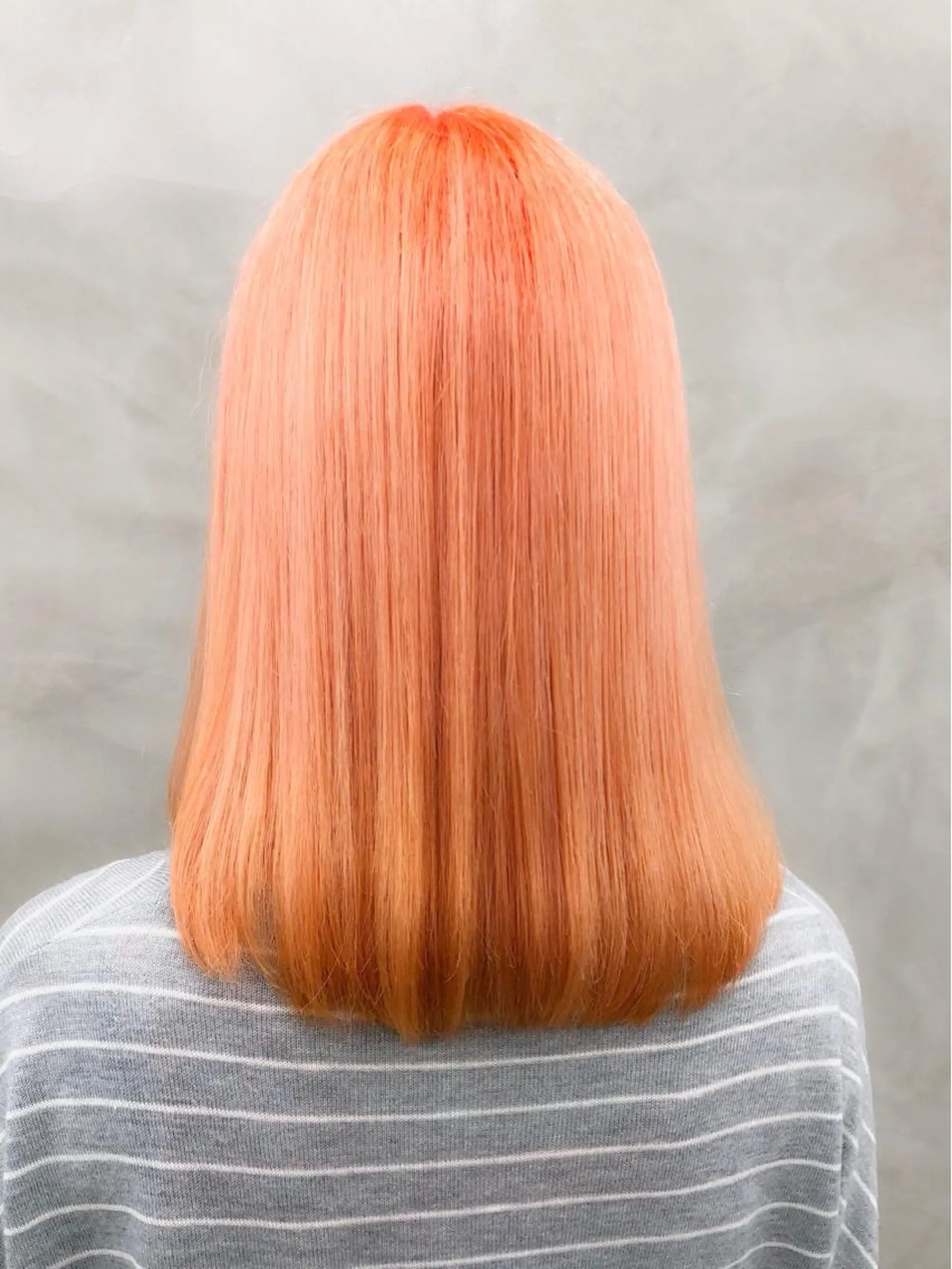 カラー ブロンド オレンジ ショート・ボブ 徳竹淳一のヘアスタイル