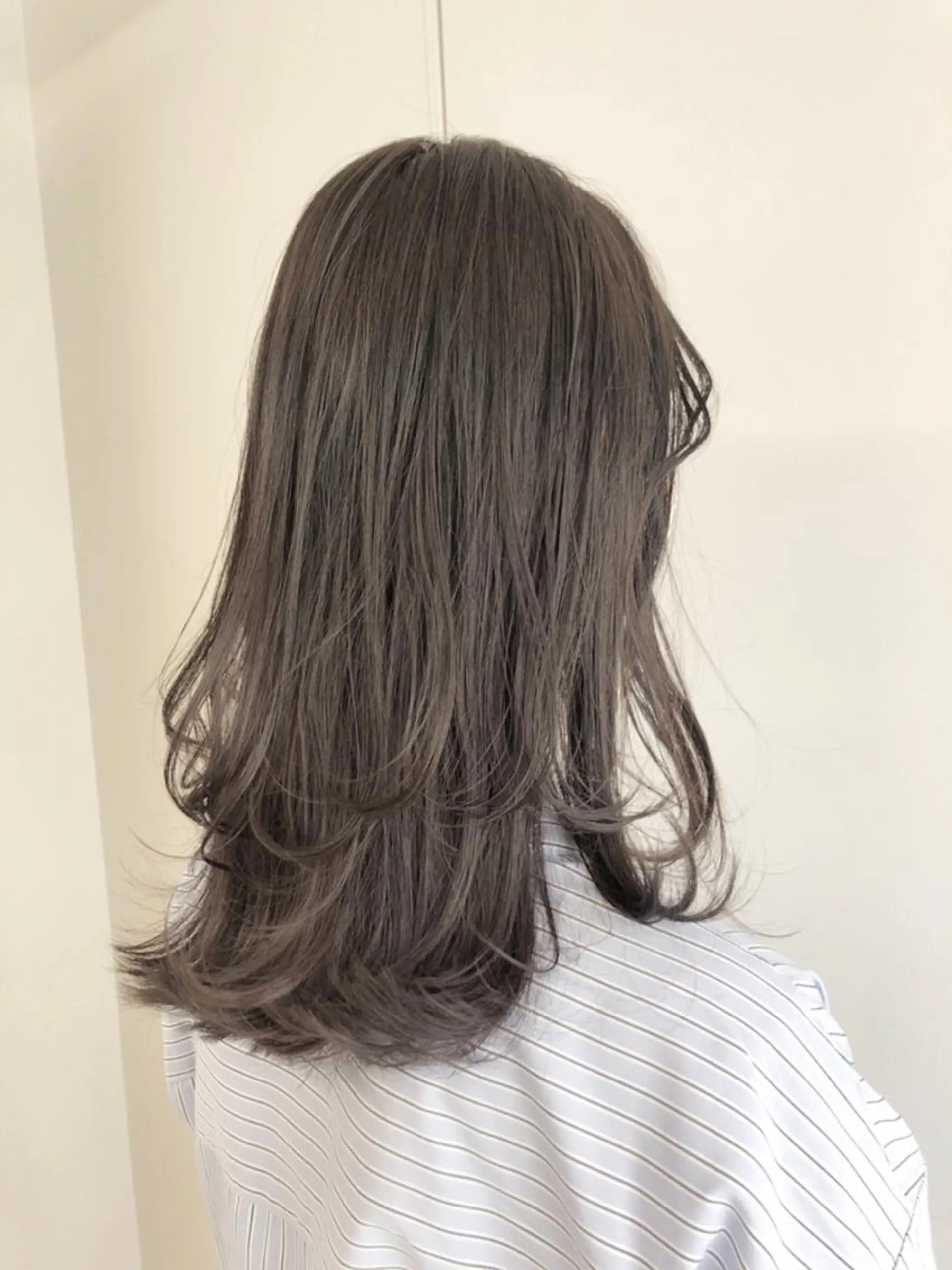 ミディアム レイヤーカット カット ✨透明感ケアカラー✨ 長野ゆきなのヘアスタイル