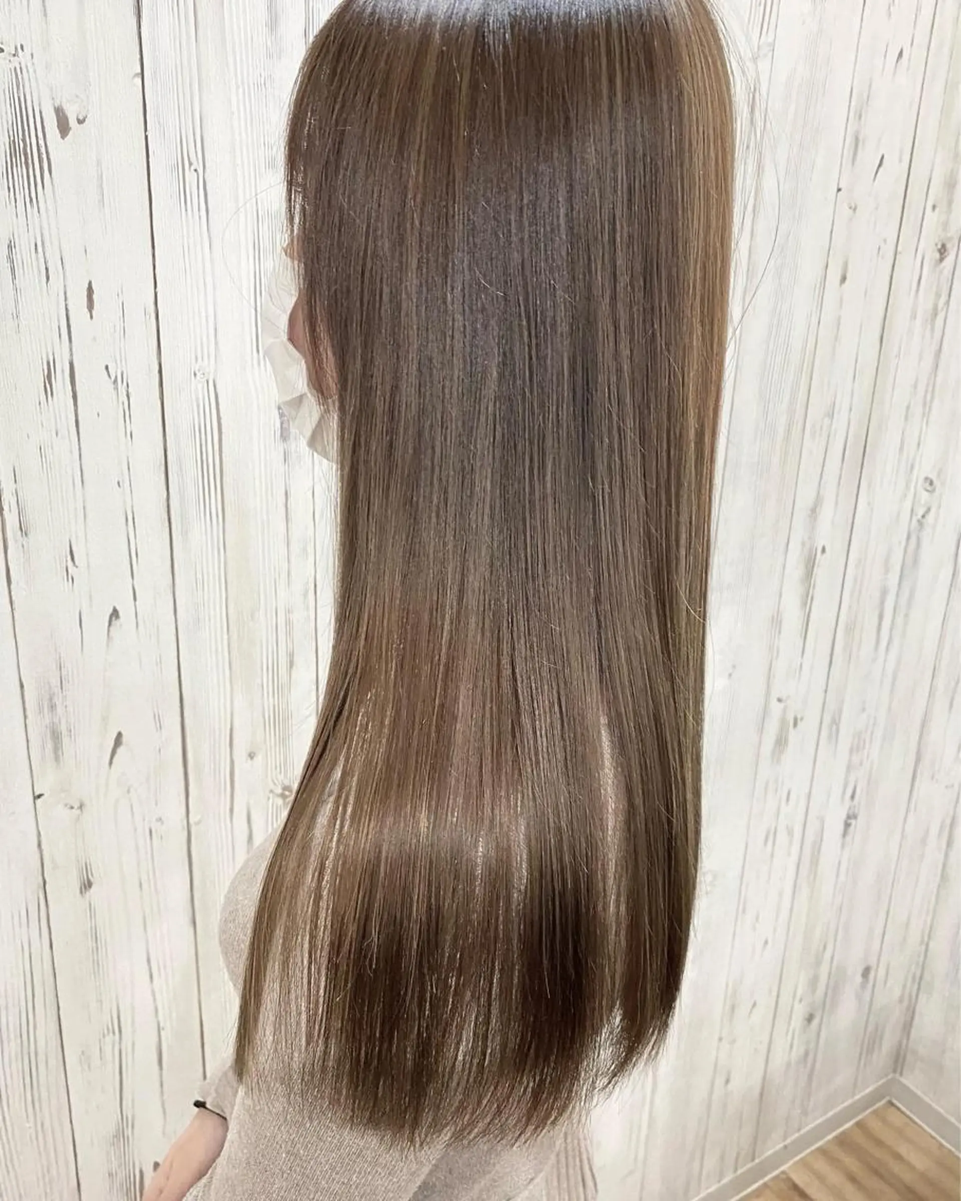 ロング カラー アディクシーカラー ブリーチ 透明感カラー エドルカラー ハイライトカラー reverie【レヴリー】所属・夜23時まで予約🉑 reverieあきらのヘアスタイル