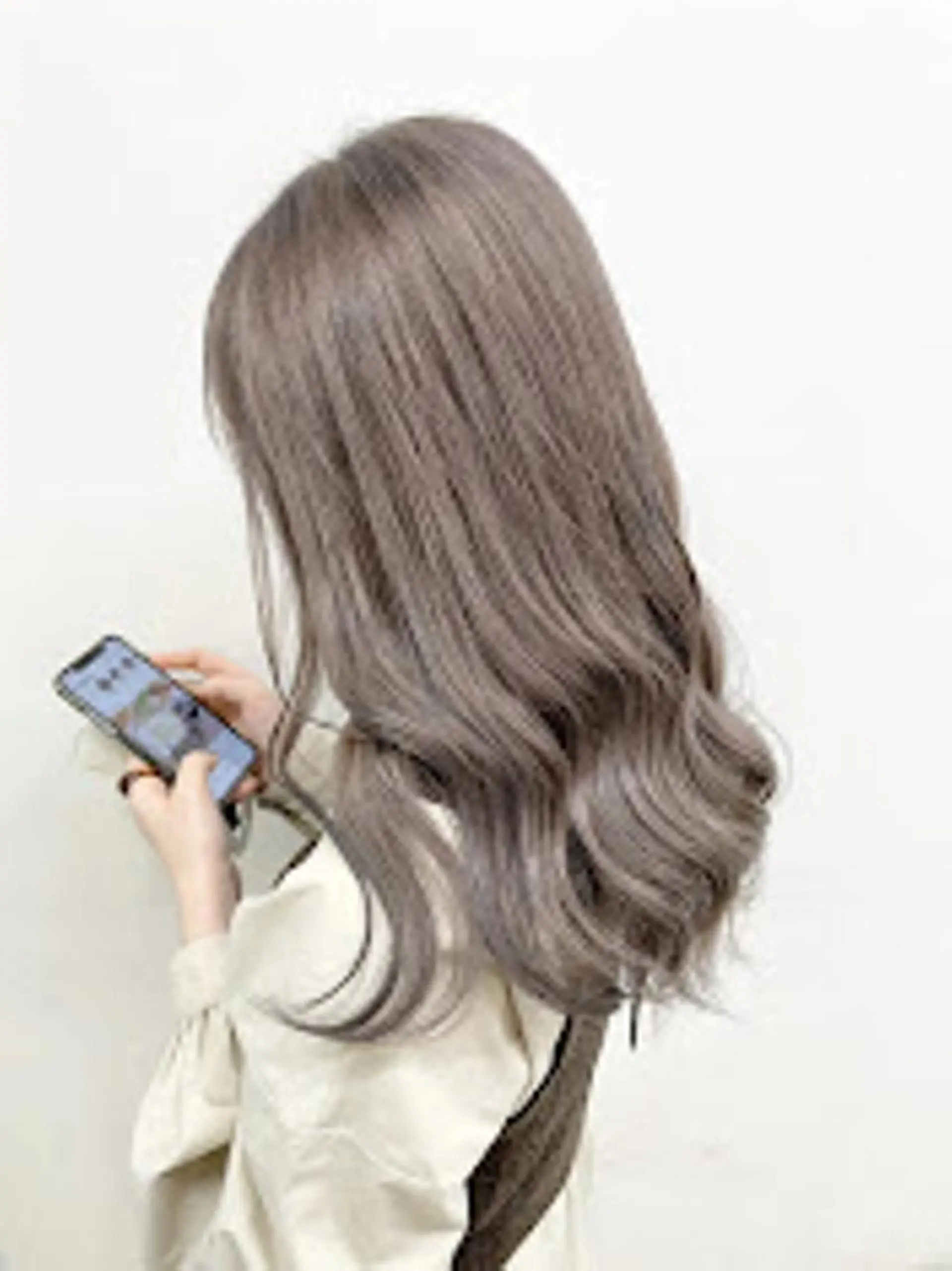 カラー 🪞SHE池袋 Official🪞のヘアスタイル