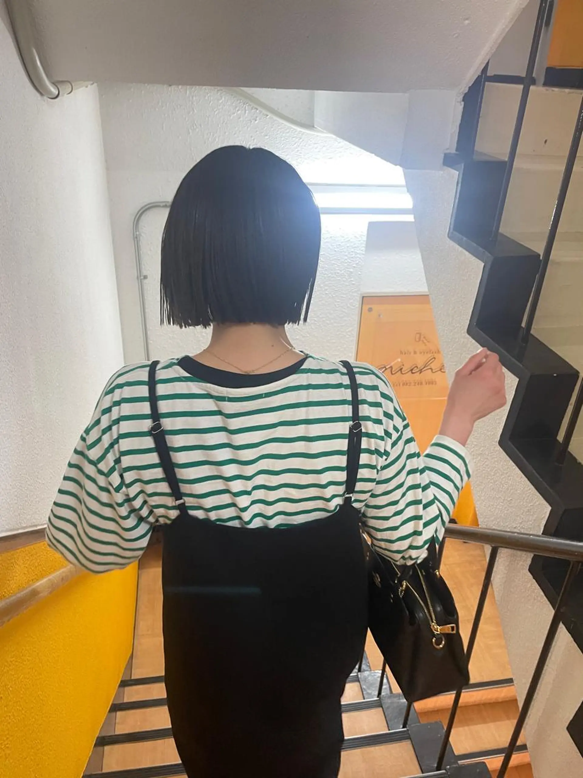 ミディアム ボブ カット ヘアカラー トリートメント さの あやねのヘアスタイル