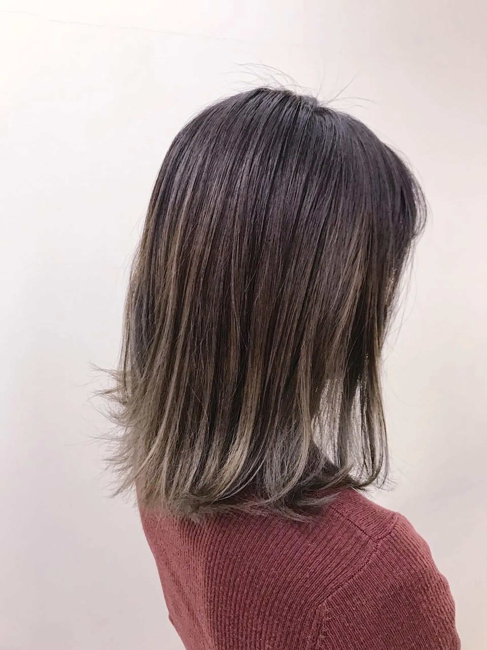 ミディアム カラー ブリーチカラー/ 岩破瑞希のヘアスタイル