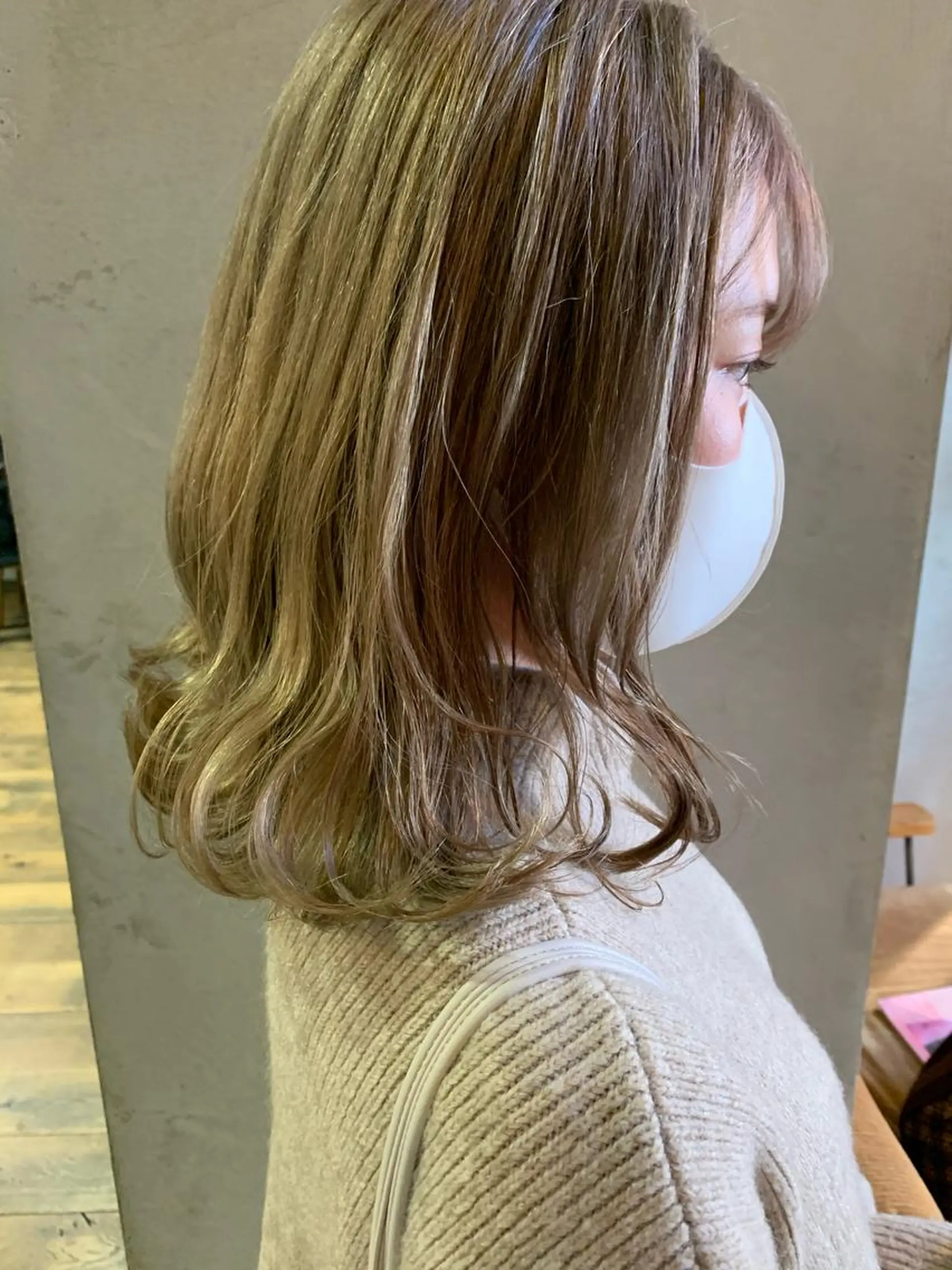 ミディアム カラー botan KOZUEのヘアスタイル