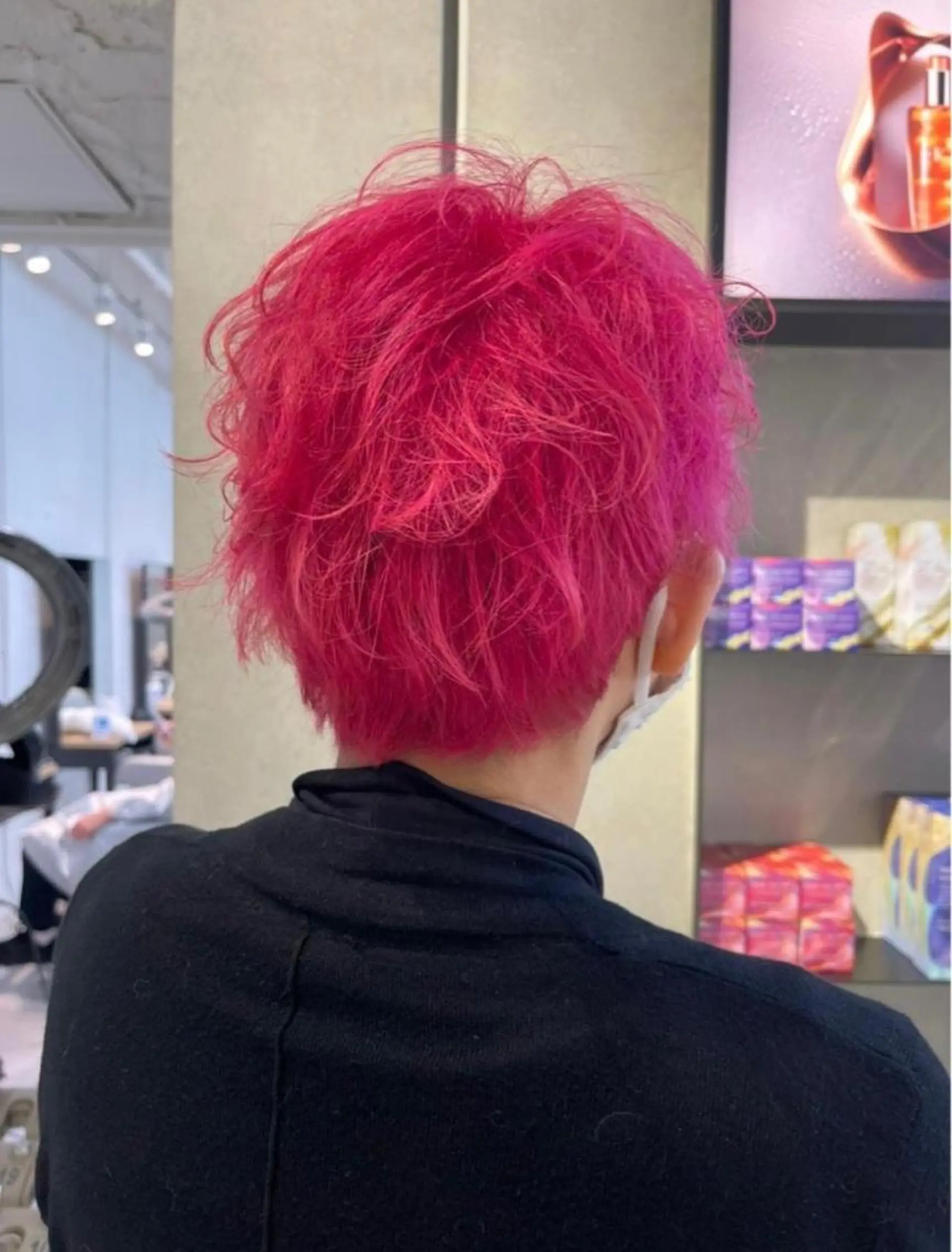 ショート カラー ヘアカラー トリートメント 切りっぱなしボブ レイヤー/縮毛矯正のヘアスタイル