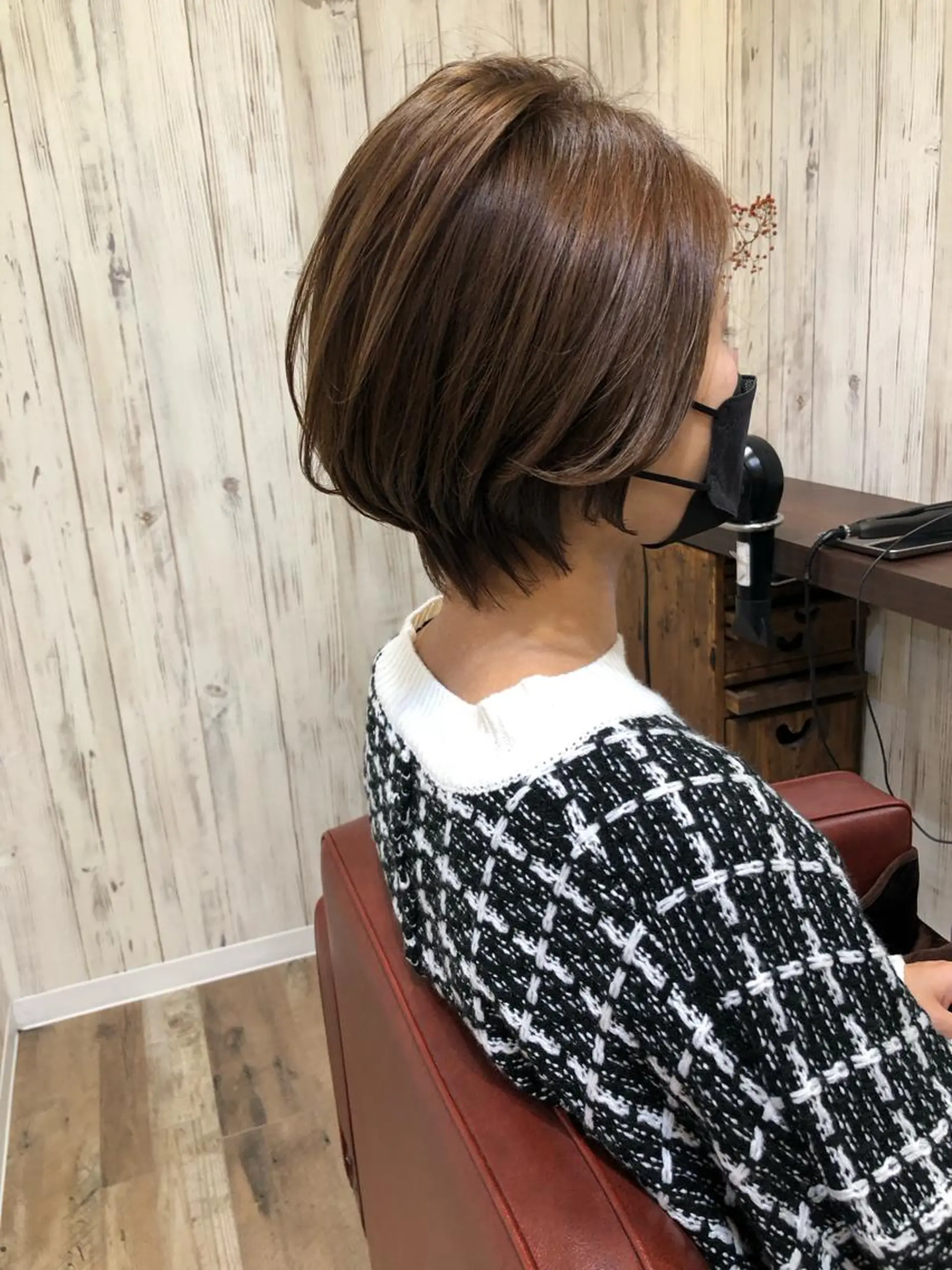 ショート カラー 透明感カラー Amour 二子玉川所属・伊藤 みきのヘアスタイル