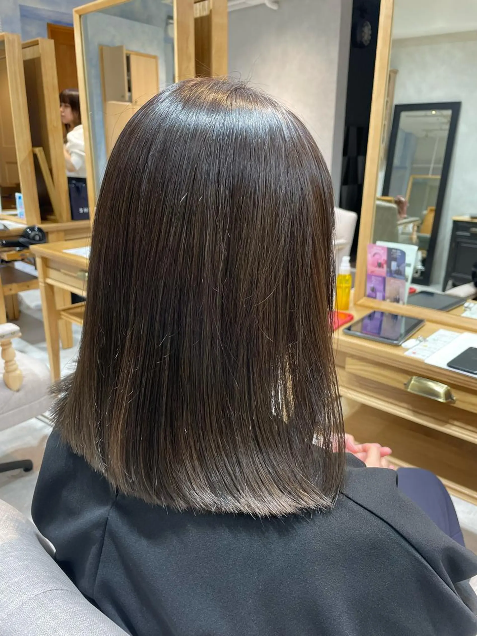 セミロング カラー ハイライトカラー ハイライト 縮毛矯正 若林 良のヘアスタイル