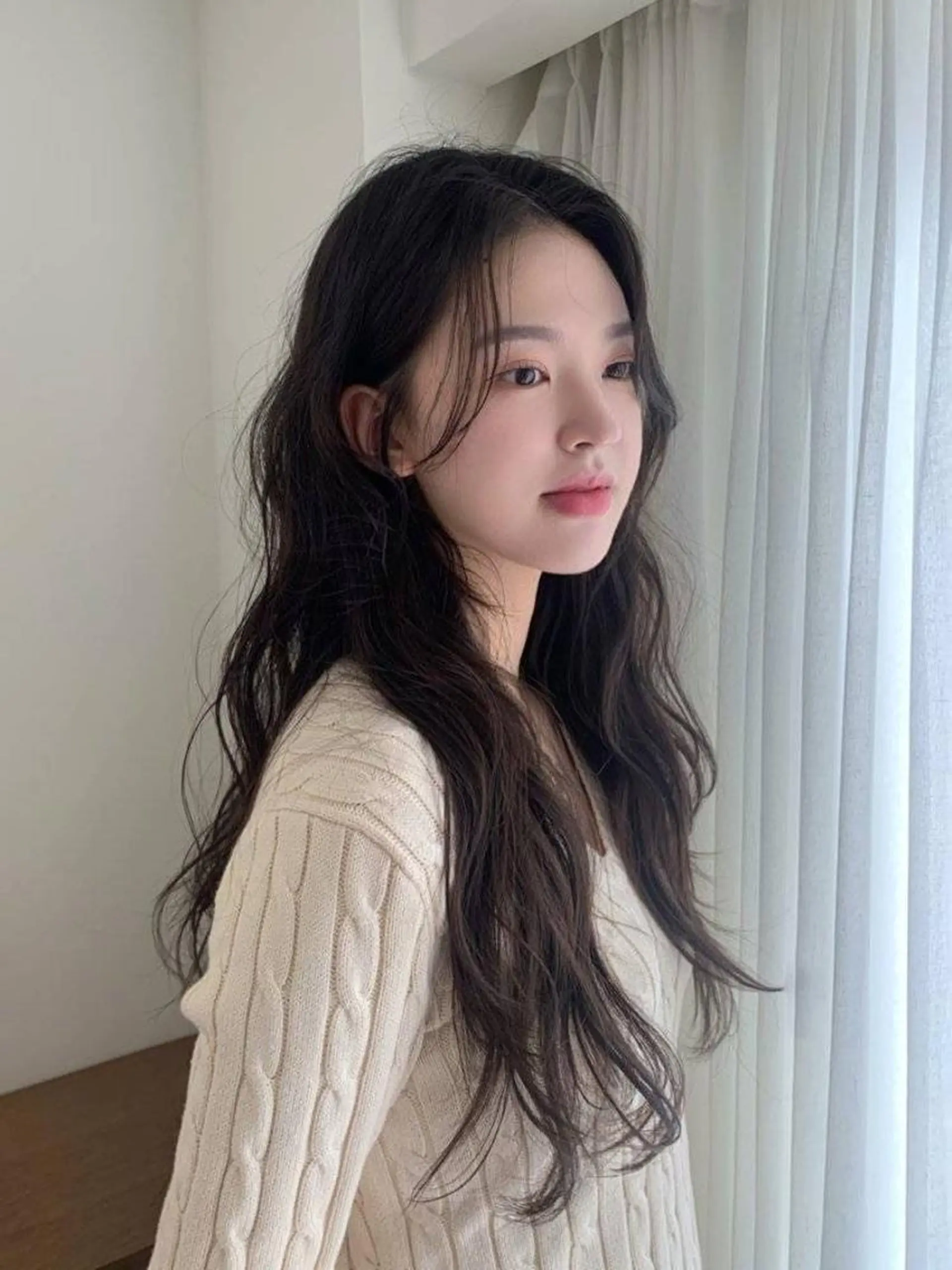 ロング ヘアアレンジ ★学割★韓国× BIZEのヘアスタイル