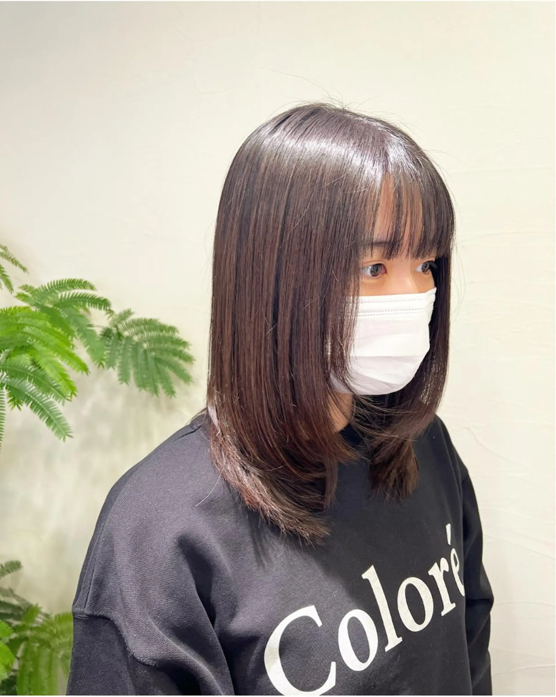 セミロング 顔まわりレイヤー 顔周りカット レイヤーカット Ang　山口 莉沙のヘアスタイル