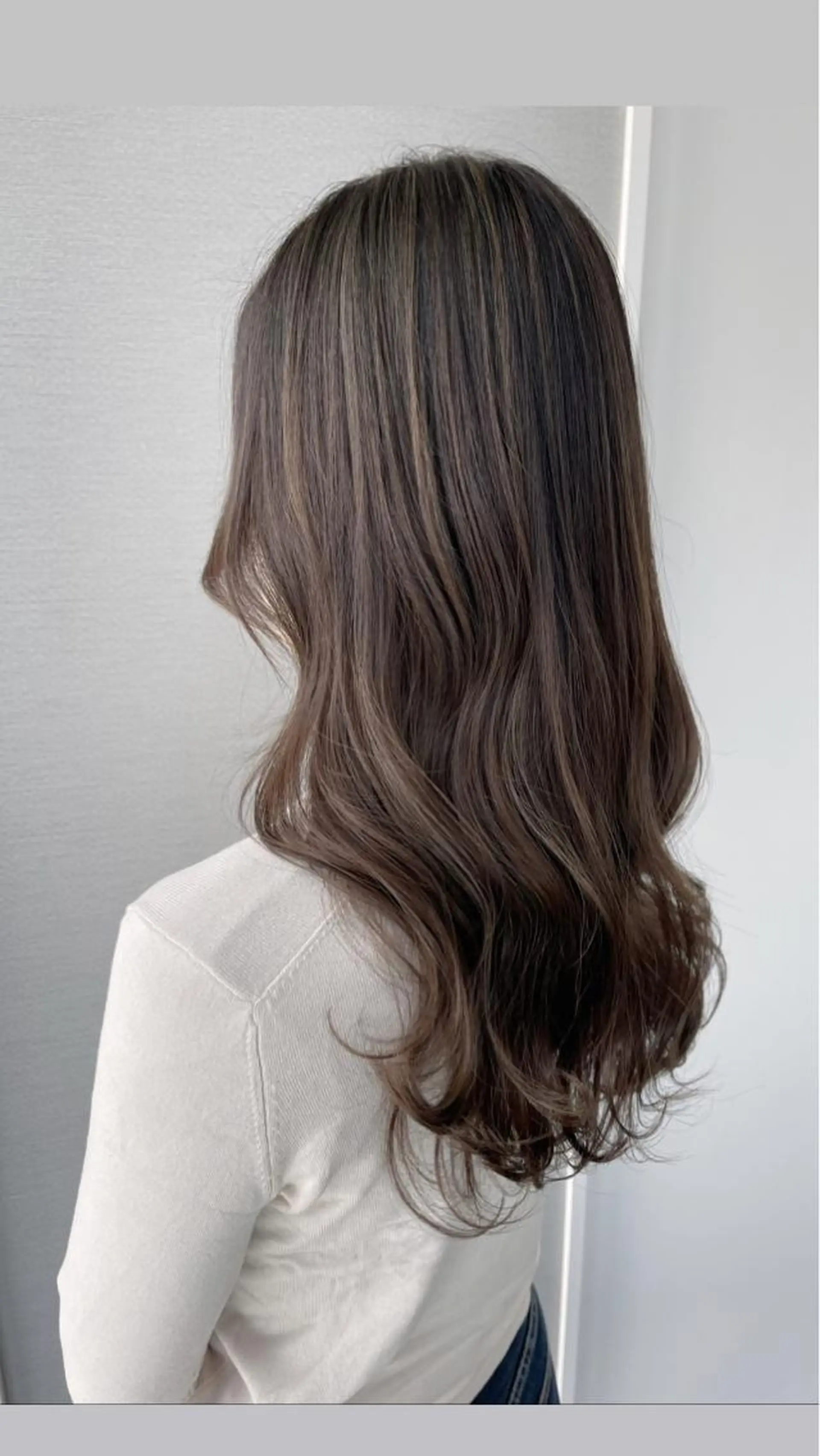 ロング カラー 透明感カラー biscohair 髪にドラマを。のヘアスタイル