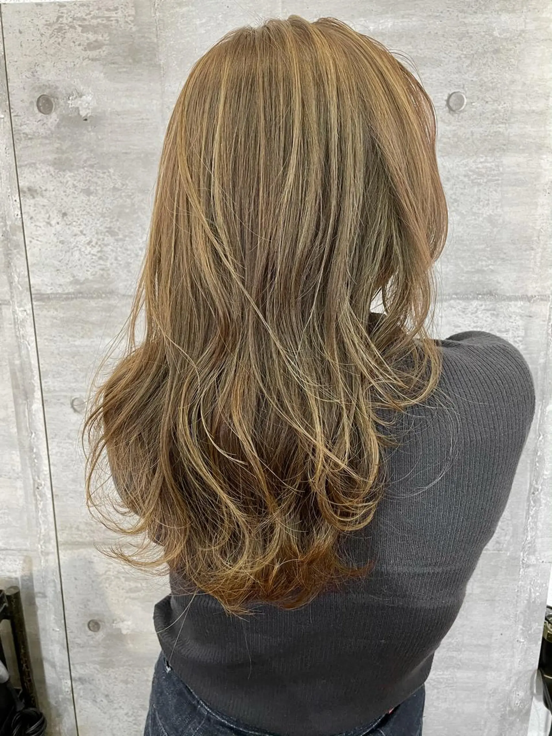 ロング カラー アッシュ ハイライトカラー ハイトーンカラー イルミナカラー インナーカラー 江上拓郎/ショート /酸性ストレートのヘアスタイル