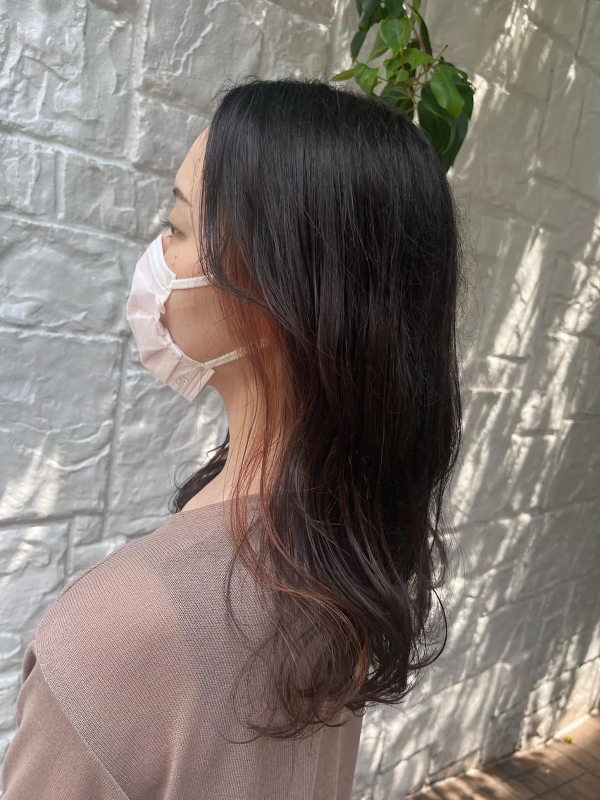 セミロング カラー ベージュカラー ブラウンカラー イヤリングカラー インナーカラー ナチュラルブラウン ヘアカラー トリートメント ヘッドスパ ヘアセット カジュアルを女っぽく 𝗮𝘆𝗮𝗰𝗼のヘアスタイル