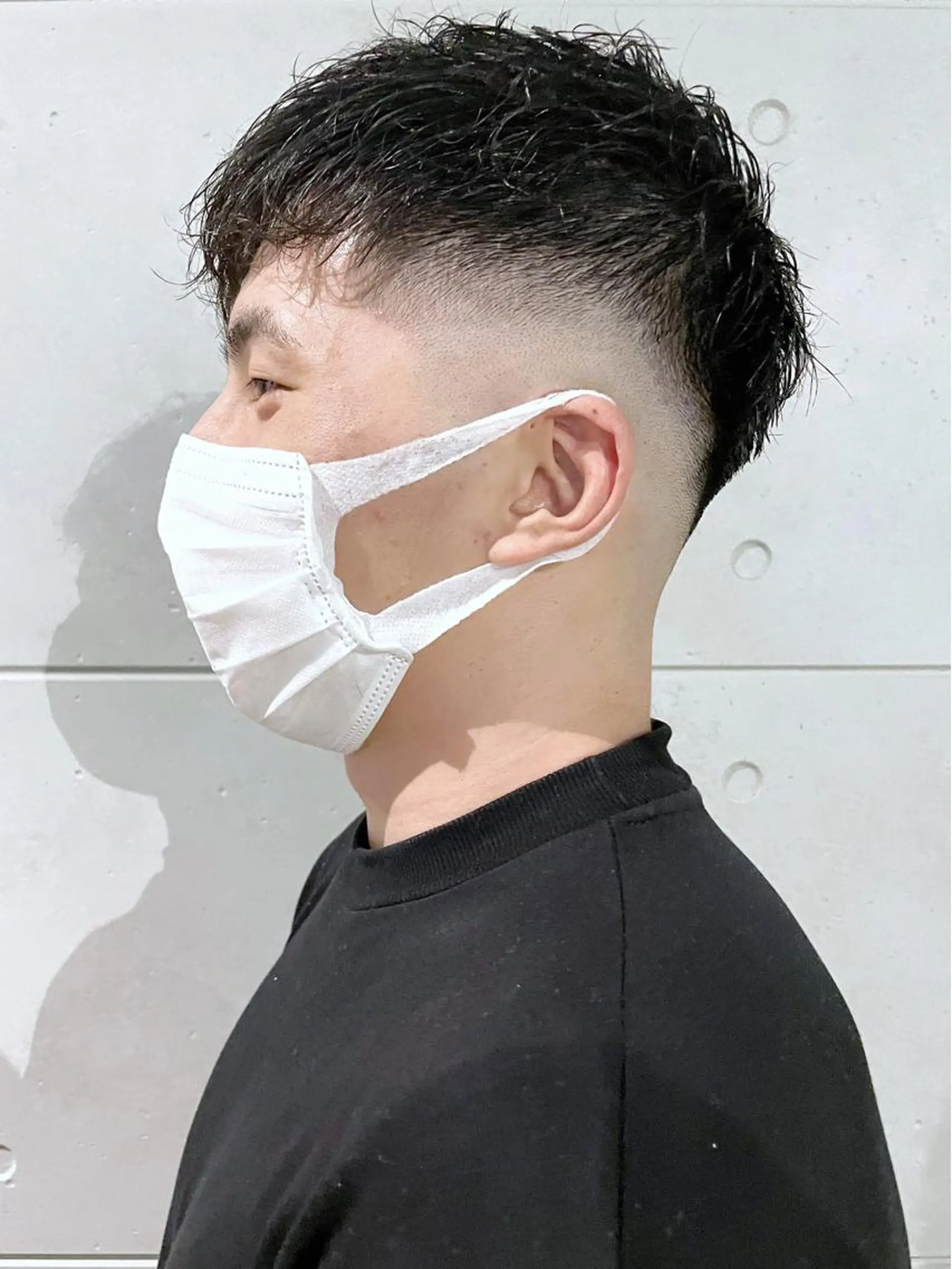 パーマ メンズ フェードカット メンズパーマ スパイラルパーマ メンズヘア特化 崎田 成人のヘアスタイル