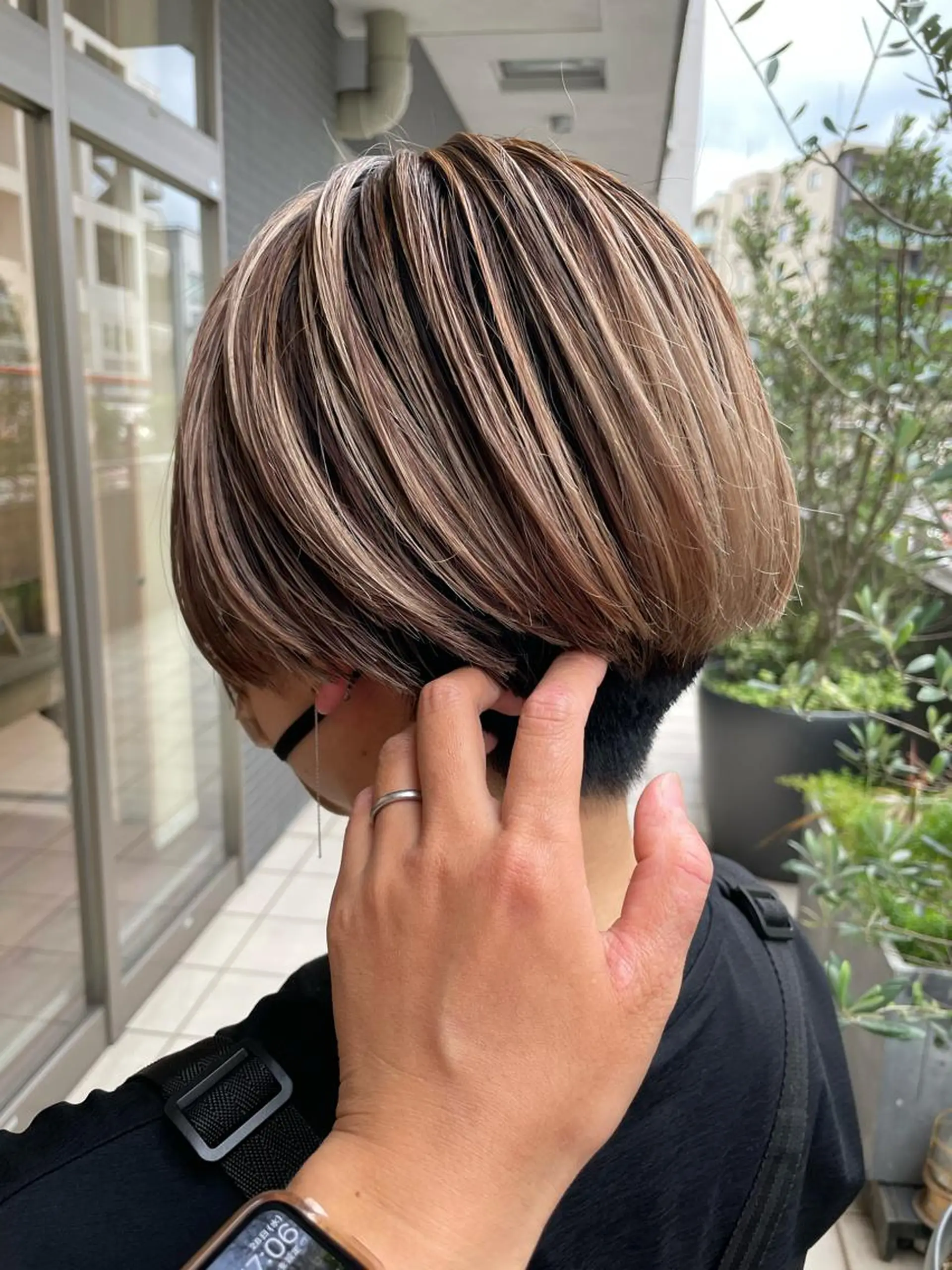 ショート ヘアカラー 透け感/くびれヘア/ レイヤー/カズキ🍭のヘアスタイル