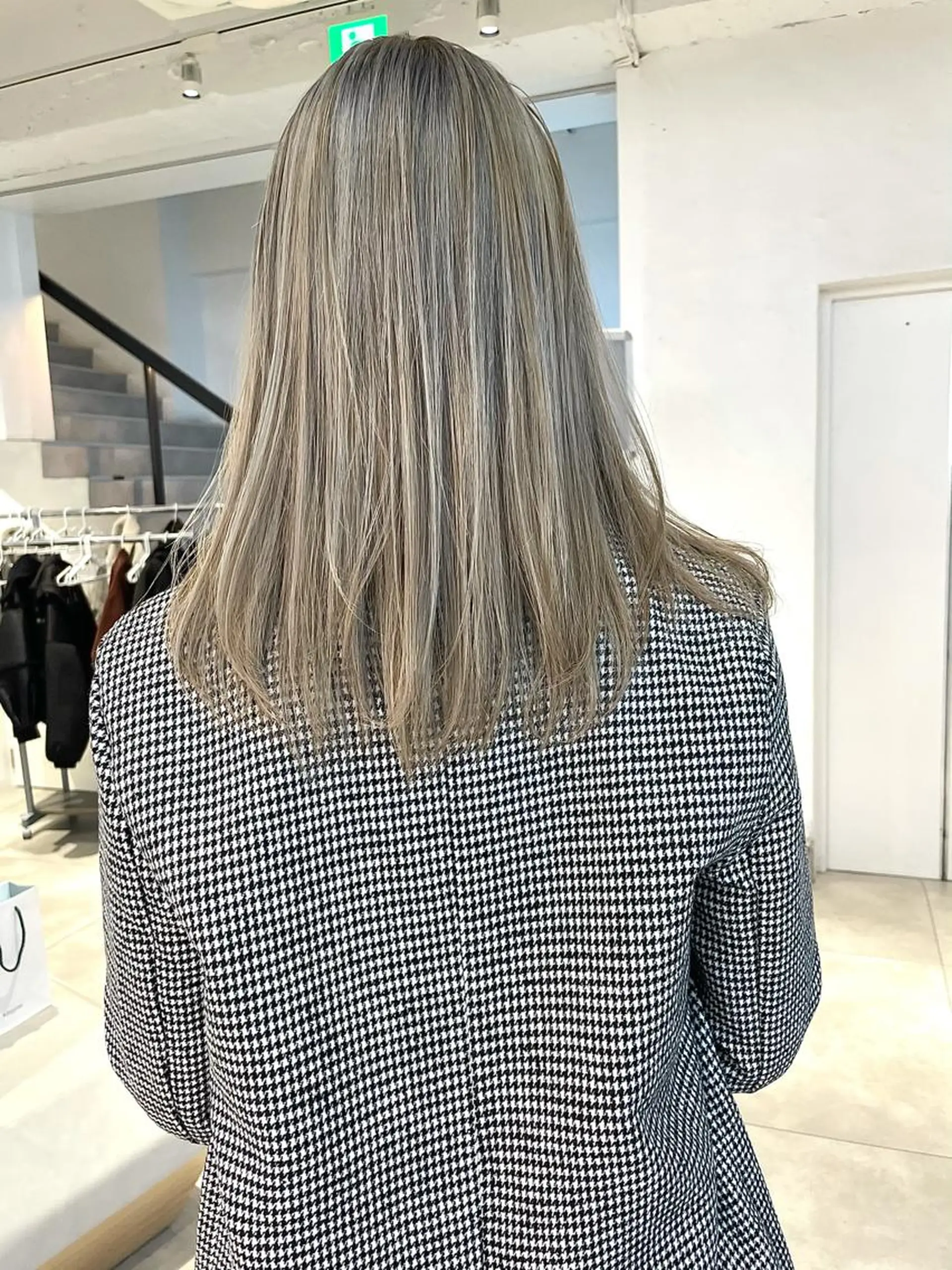 ミディアム カラー ヘアカラー 🇰🇷カルマパーマ kaito🇰🇷のヘアスタイル