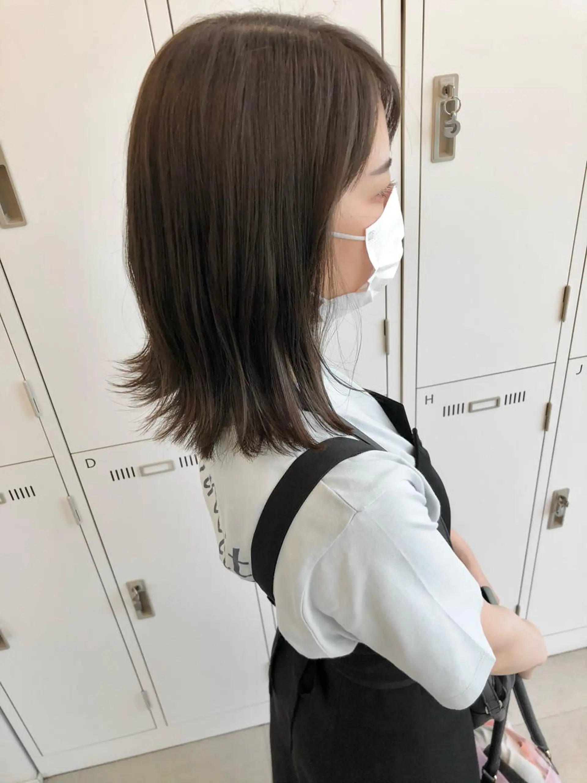 ミディアム カラー グレージュ Saori / さおりのヘアスタイル