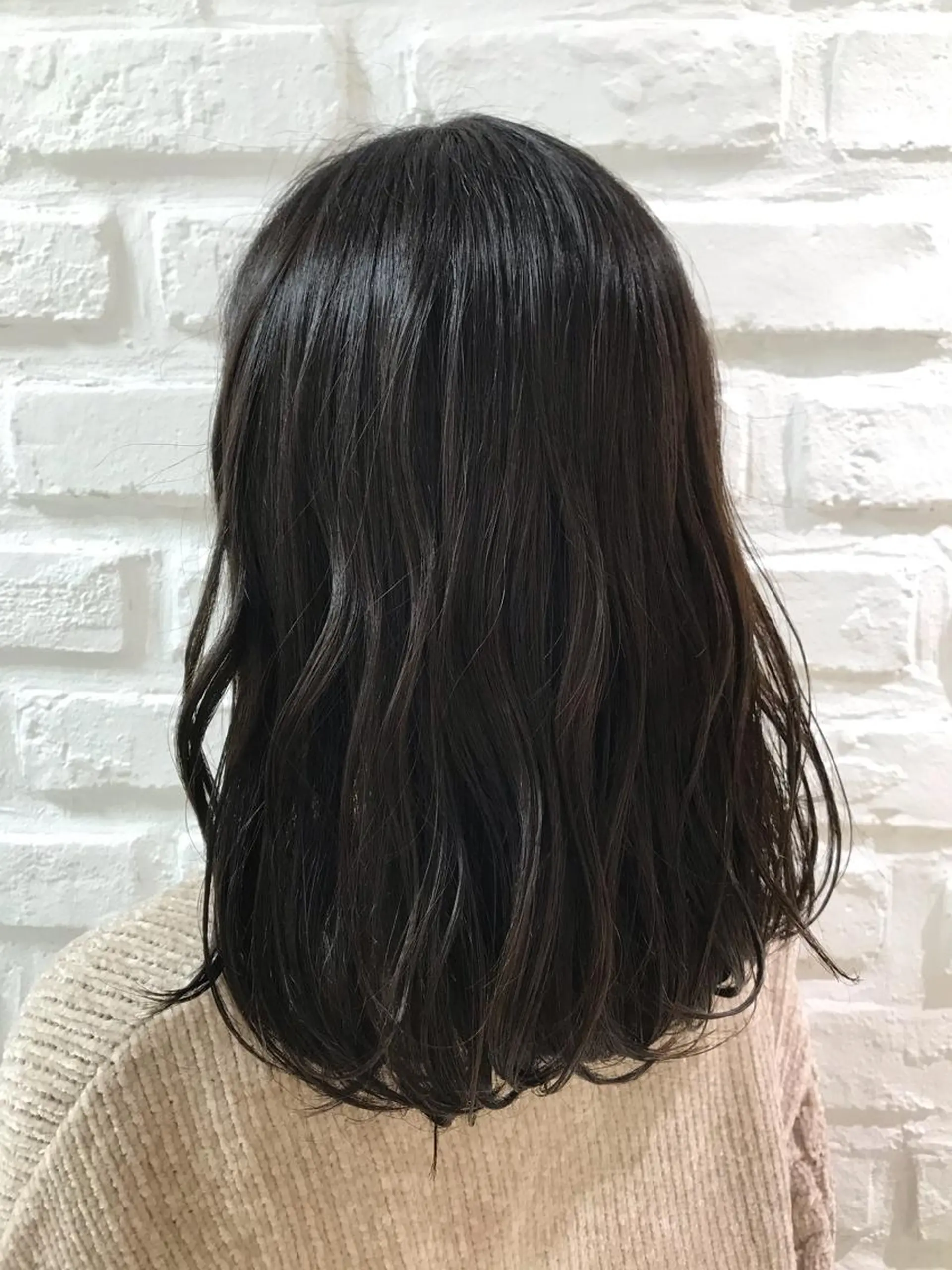 セミロング カラー 透明感カラー 【暖色カラー特化】 中山由梨のヘアスタイル