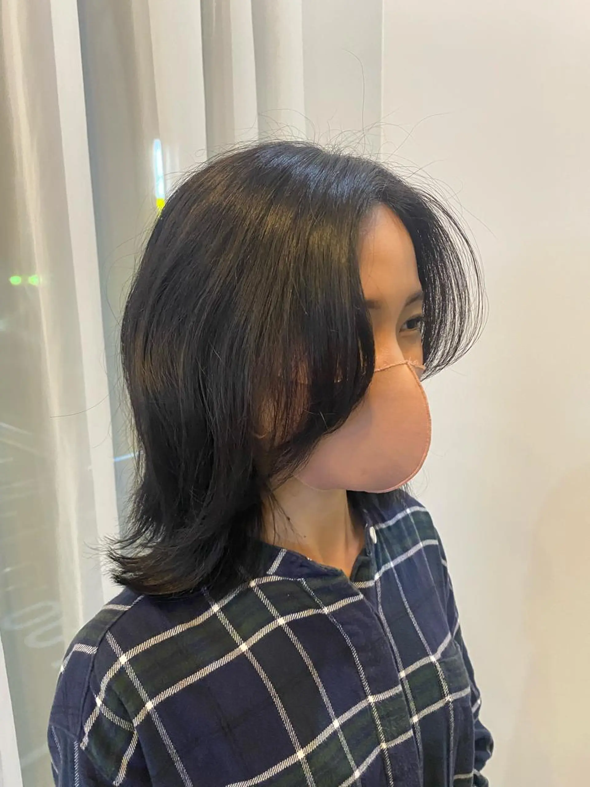 ミディアム ボブ 外ハネヘア EleRe さくやのヘアスタイル