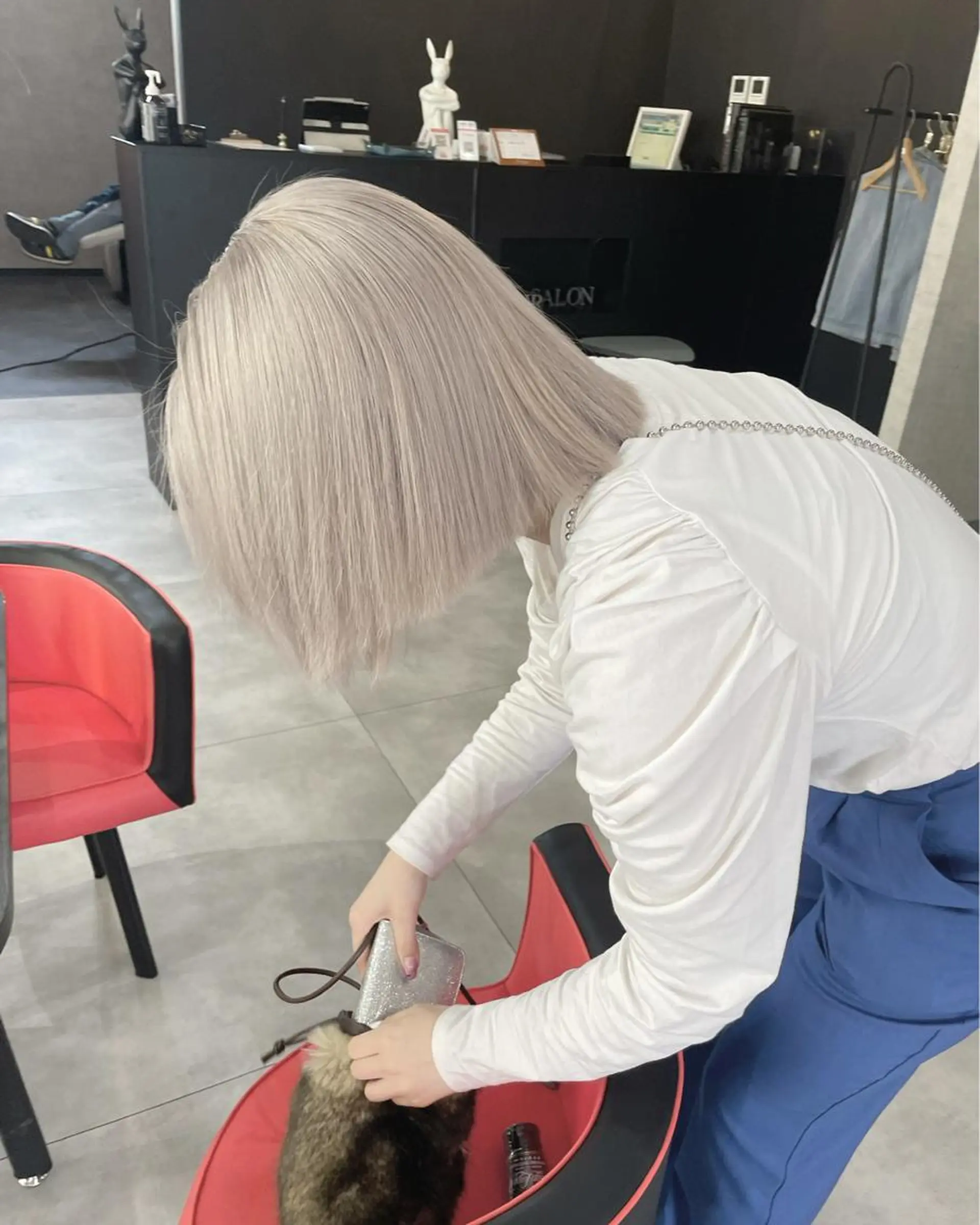 ショート カラー パーマ ヘアアレンジ ヘアカラー 袴田 伊代のヘアスタイル