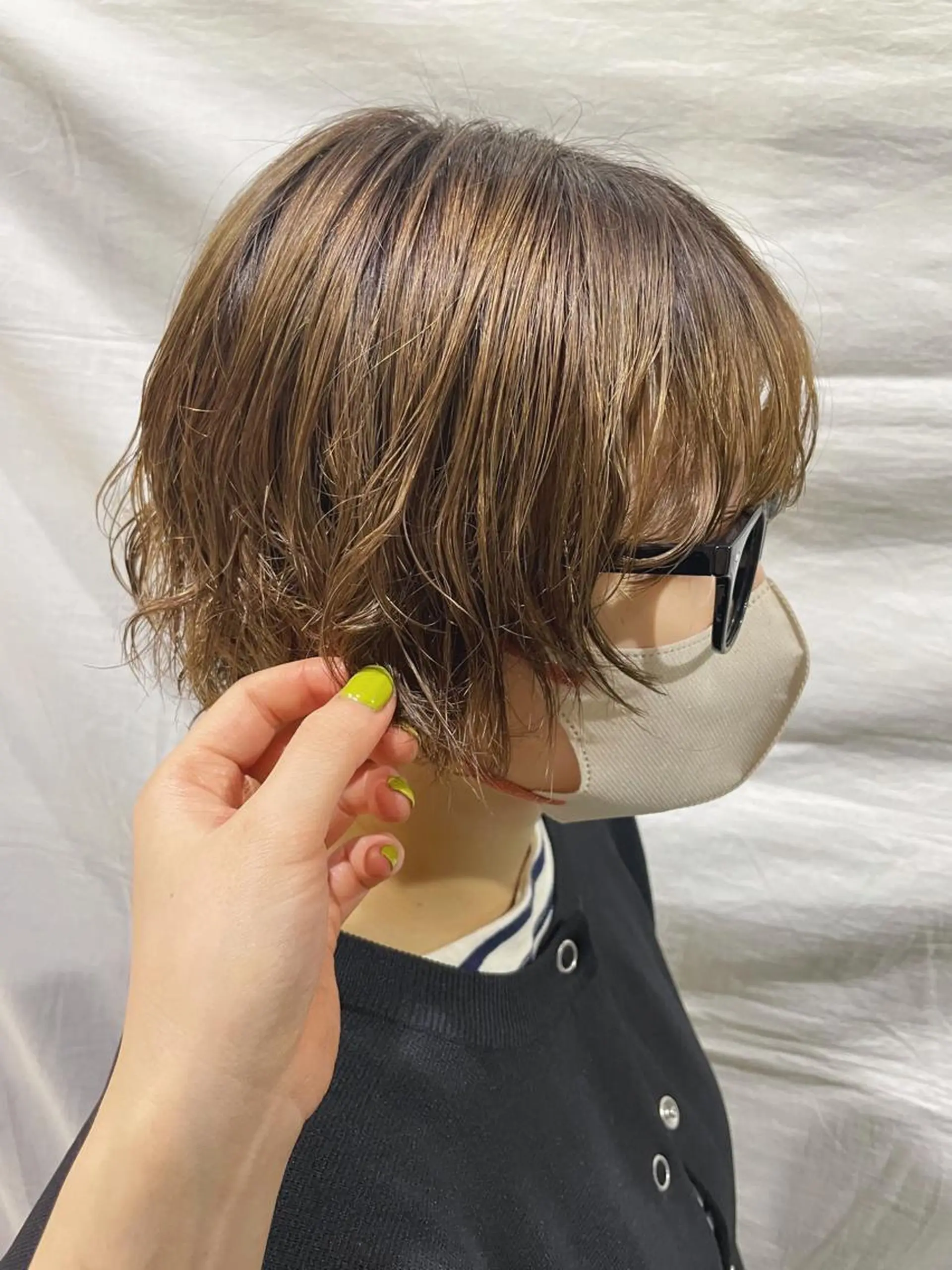ショート カラー パーマ 外山 なつ美のネイルデザイン