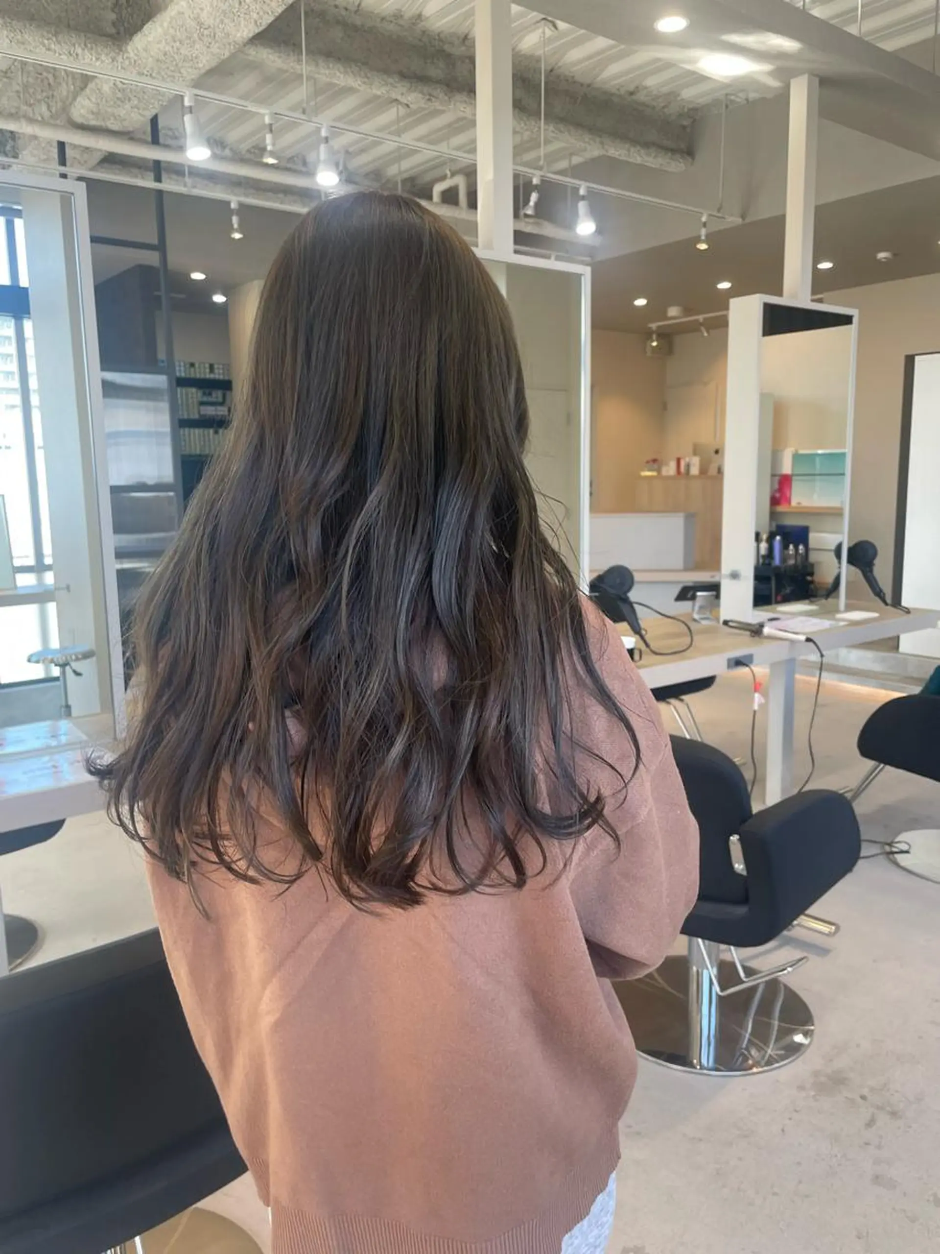 ロング カラー AKI 🐉のヘアスタイル