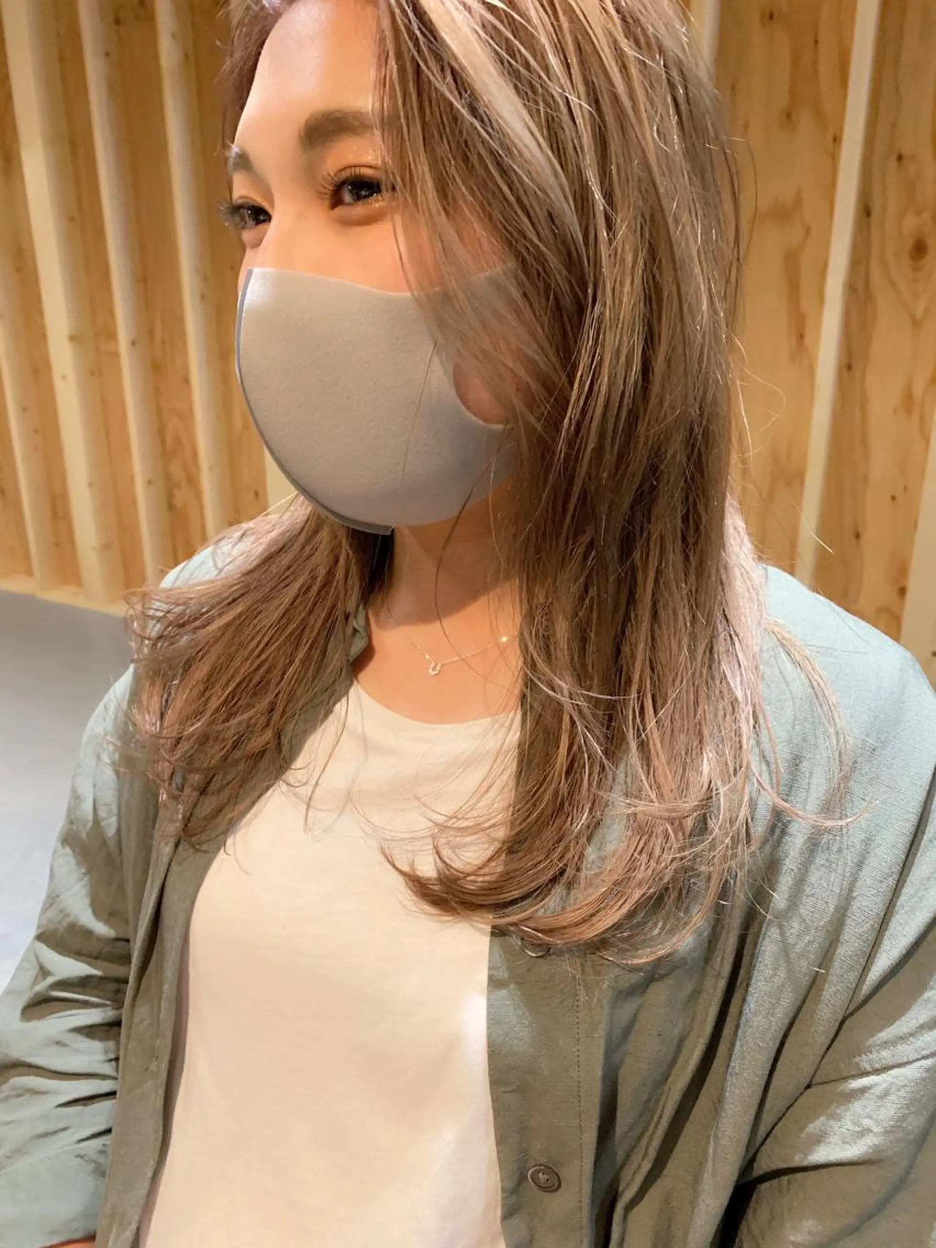 ロング カラー 透明感カラー ダブルカラー レイヤーカット カット ヘアカラー トリートメント tension 【テンション】のヘアスタイル