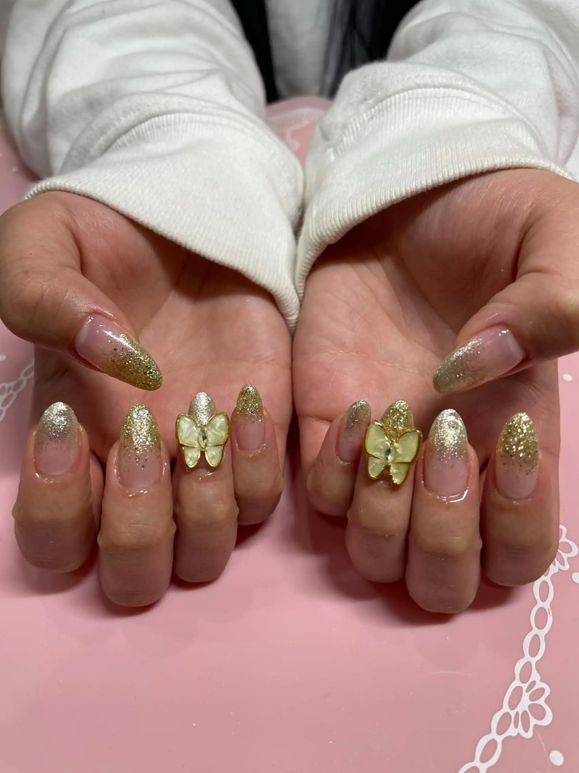 ミディアム ネイル ハンドネイル 《LB》ラブリエ Nail&eyeのマツエク・マツパデザイン