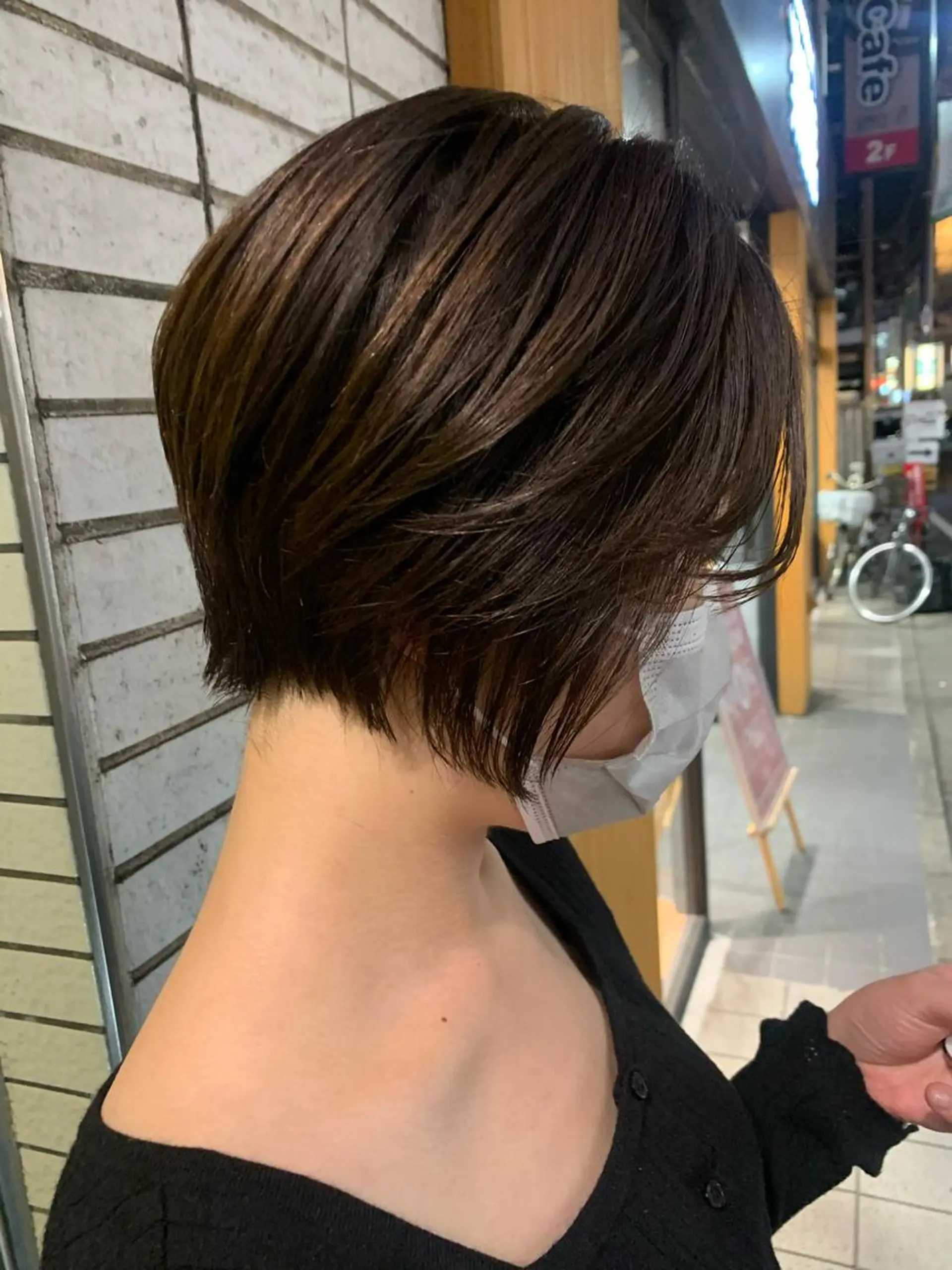 ショート 🧨ブリーチー×ボブ レイヤー💎じゅえるのヘアスタイル