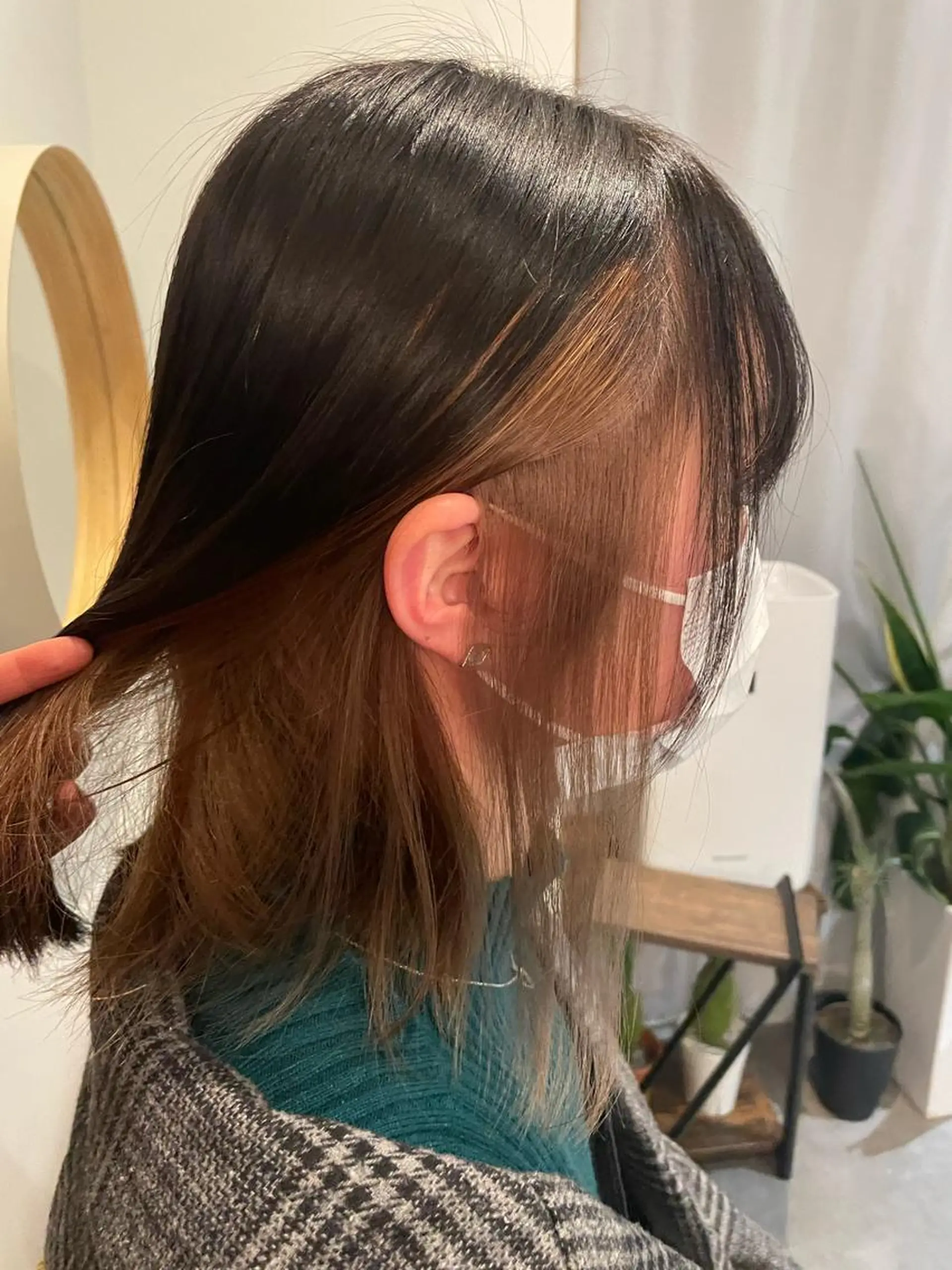 ロング カラー ベージュカラー ブリーチ インナーカラー くびれミディアム/似 合わせ/鎌倉/edAのヘアスタイル