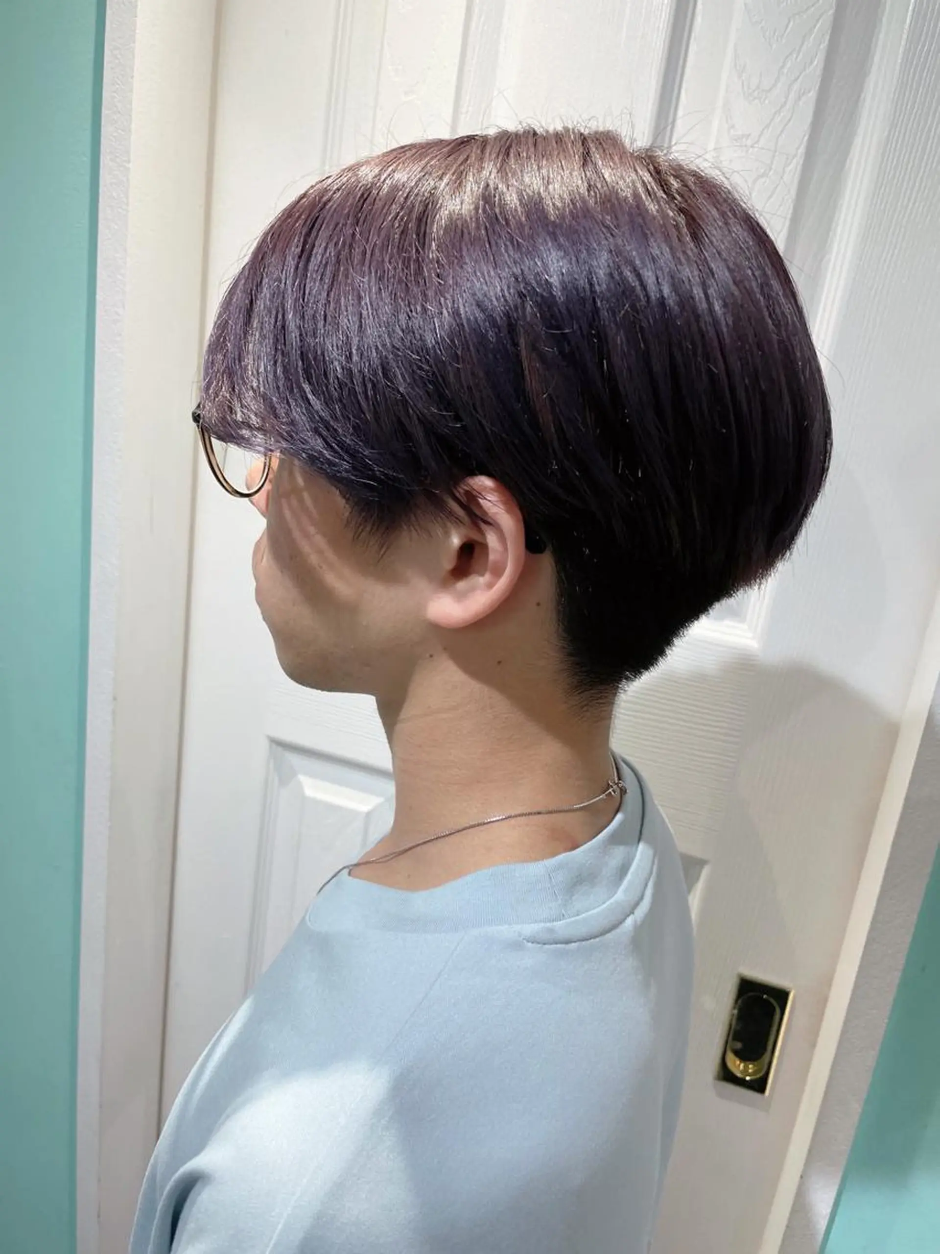 ショート パープルカラー 原 千景のヘアスタイル