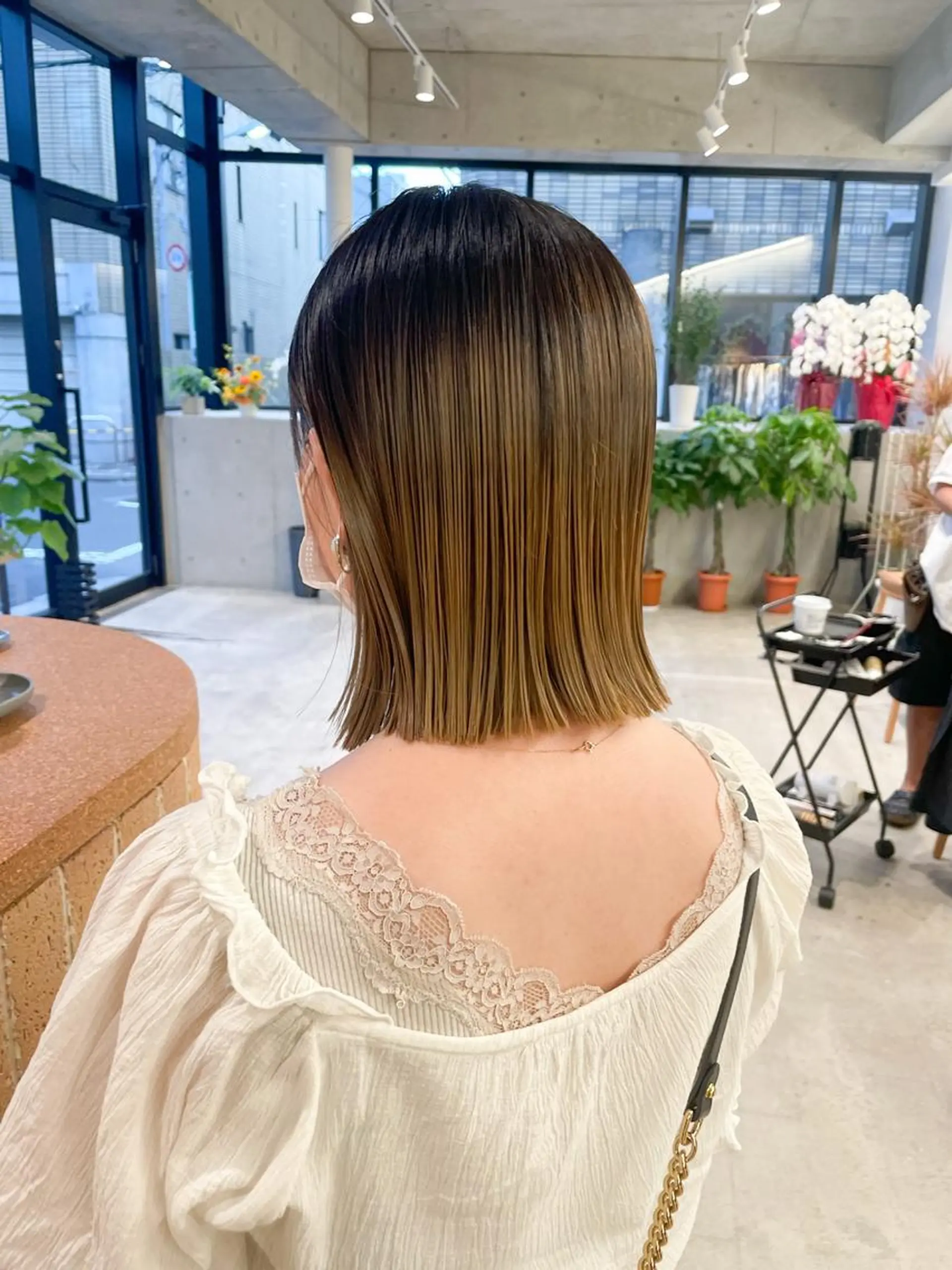 ショート カラー ヘアアレンジ ミニボブ/ブリーチ 🌈MISATOのヘアスタイル