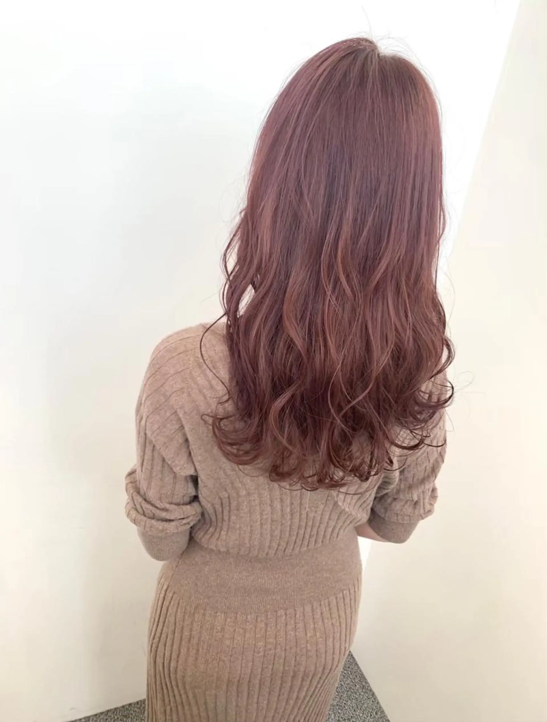 ロング カラー ヘアカラー トリートメント GOODDAY ヘアサロンのヘアスタイル