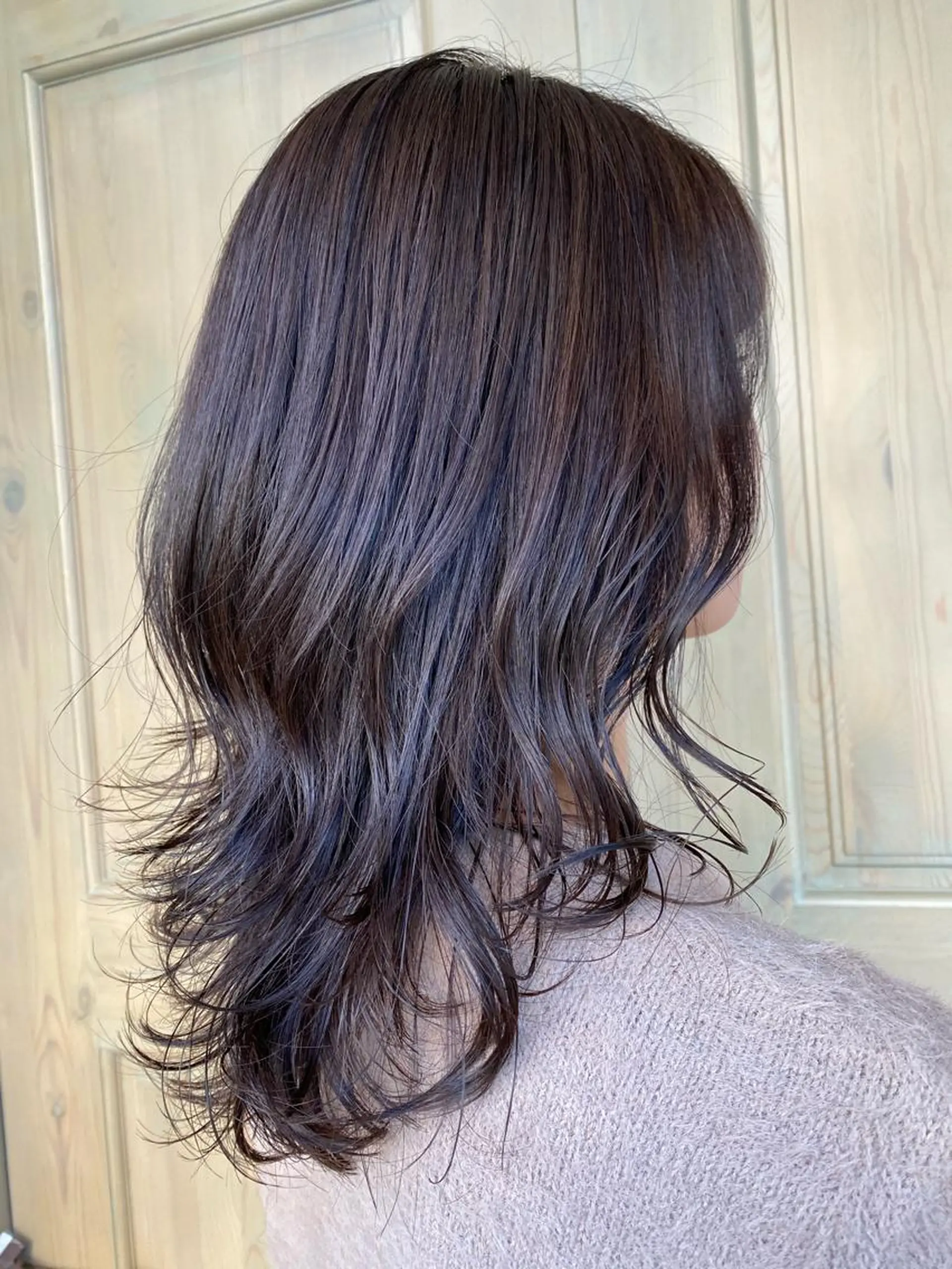 セミロング カラー アッシュ ラベンダーカラー ラベンダーアッシュ カット ヘアカラー トリートメント tocolaso 柏所属・レイヤーカット/ 根本瑠実のヘアスタイル
