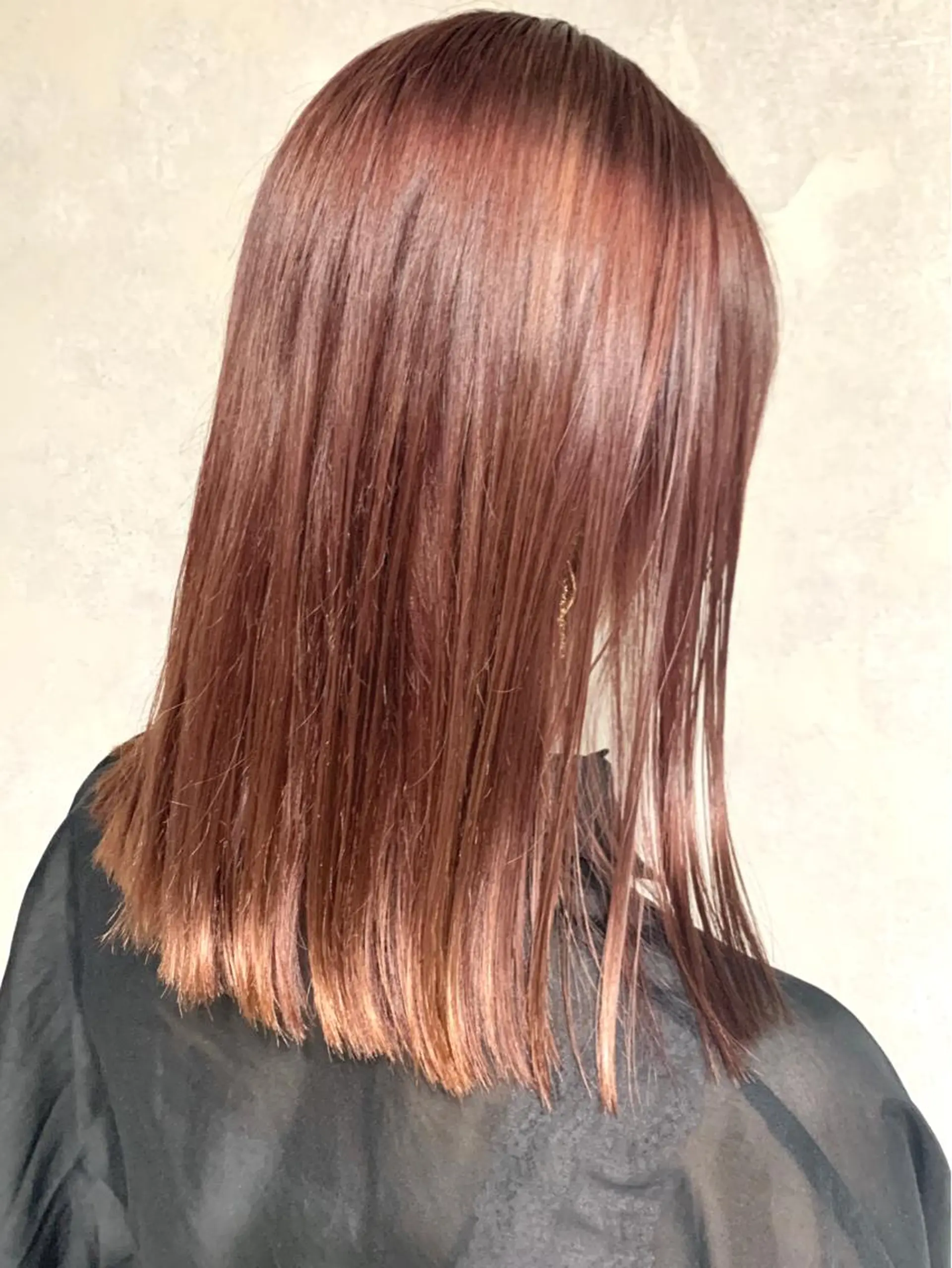 ミディアム カラー ベージュカラー ブリーチ ピンクカラー ピンクベージュ カット ヘアカラー トリートメント 岡崎勇人/レイヤー/ 韓国/ケラチンTRのヘアスタイル