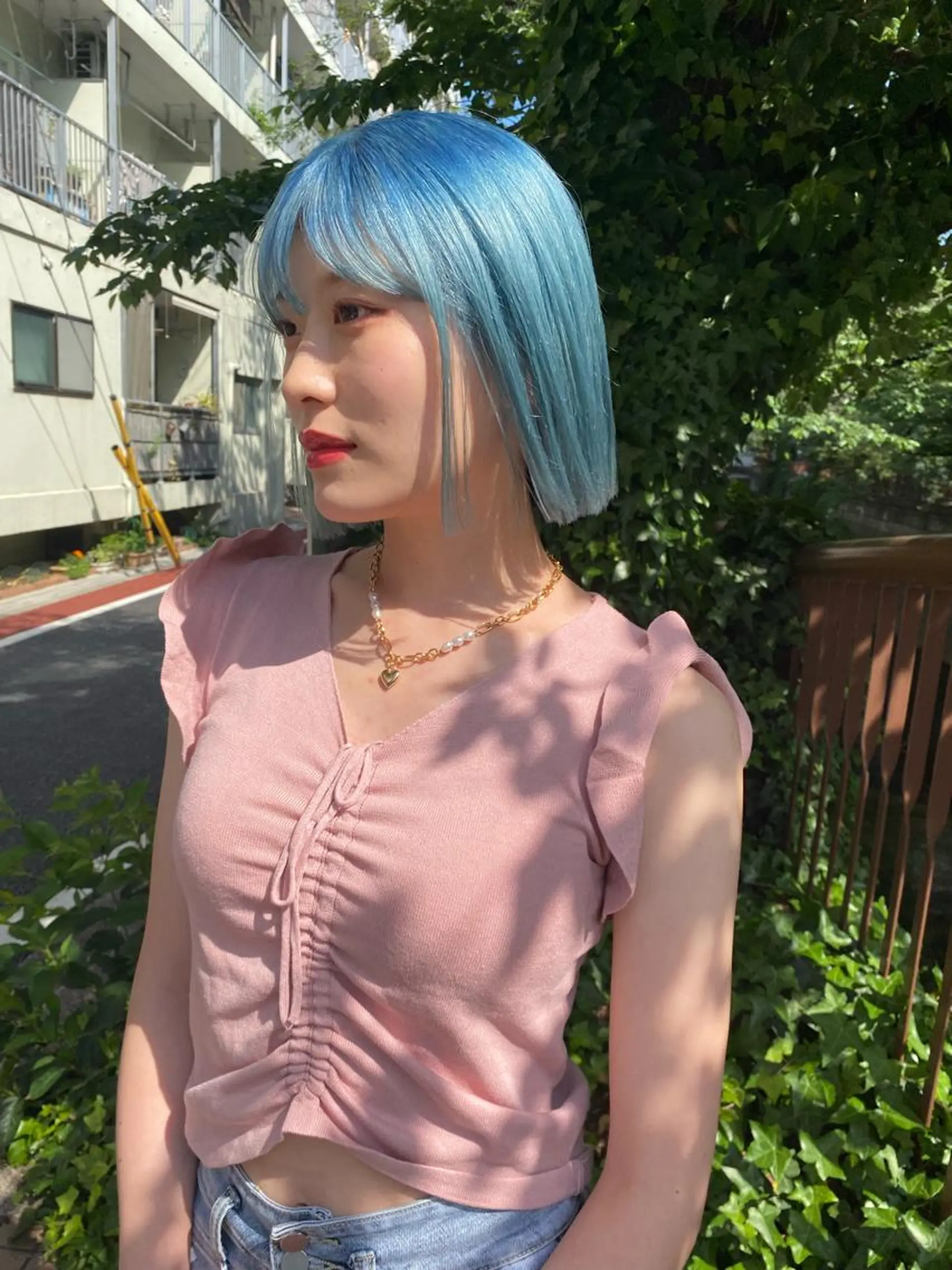 ショート カラー ブリーチ ブルーカラー ♡レイヤーカット れお♡のヘアスタイル