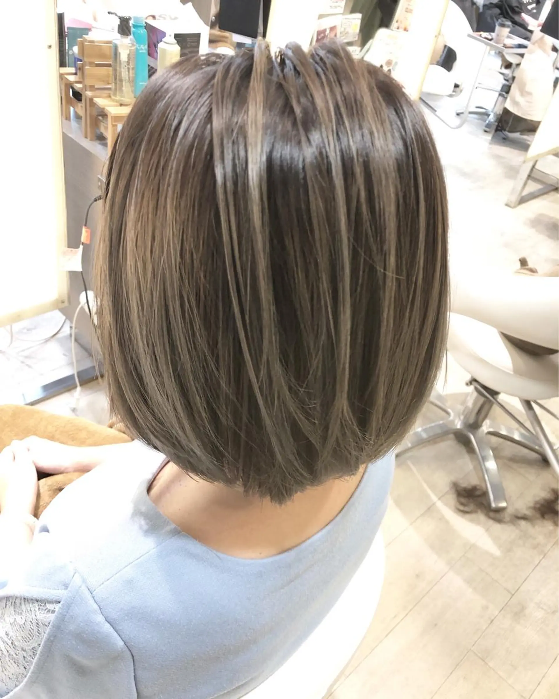 ショート レイヤーカット ブリーチ/髪質改善 NYNY大久保のヘアスタイル