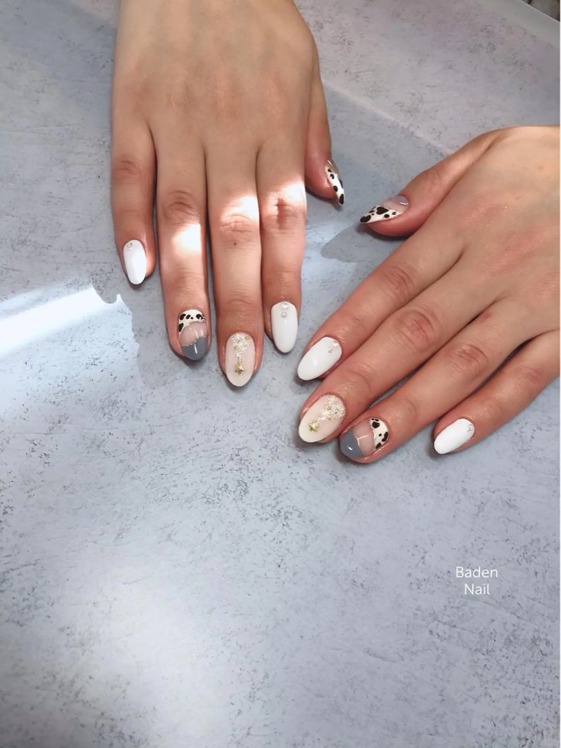 ネイル ミラーネイル 冬ネイル クリスマス ハンドネイル Baden Nail ﾊﾞ-ﾃﾞﾝ ﾈｲﾙのネイルデザイン